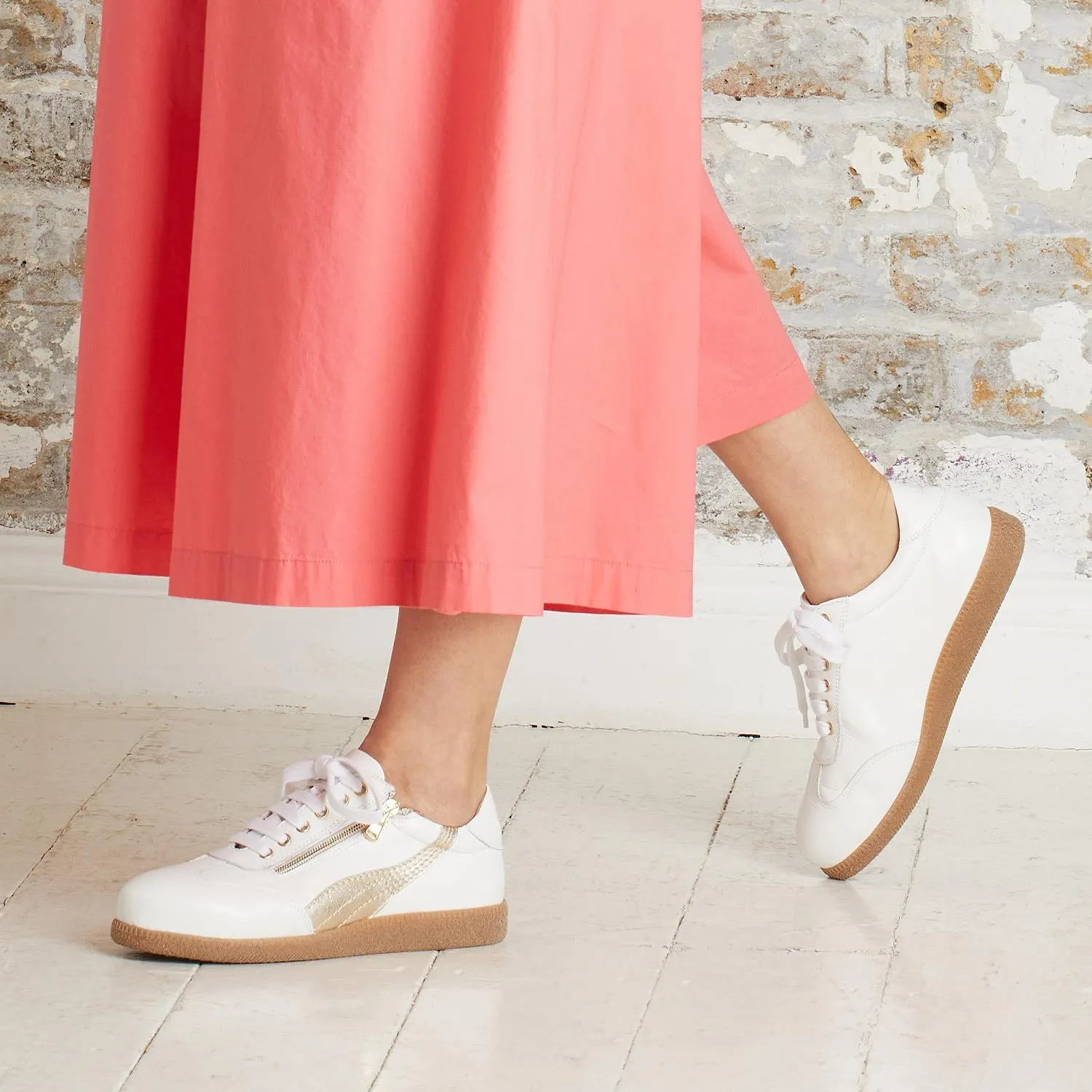 Swirl: White Leather & Gold sold by Sole Bliss product image thumbnail 4