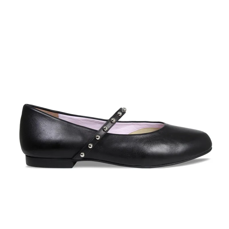 Layton: Black Leather sold by Sole Bliss
