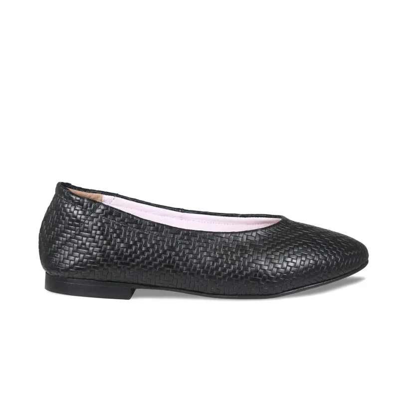 Luna: Black Weave Leather sold by Sole Bliss