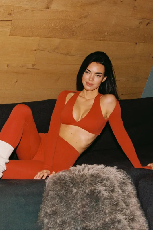 Twist-Front Shoulder Cut Crop Top sold by WISKII Active