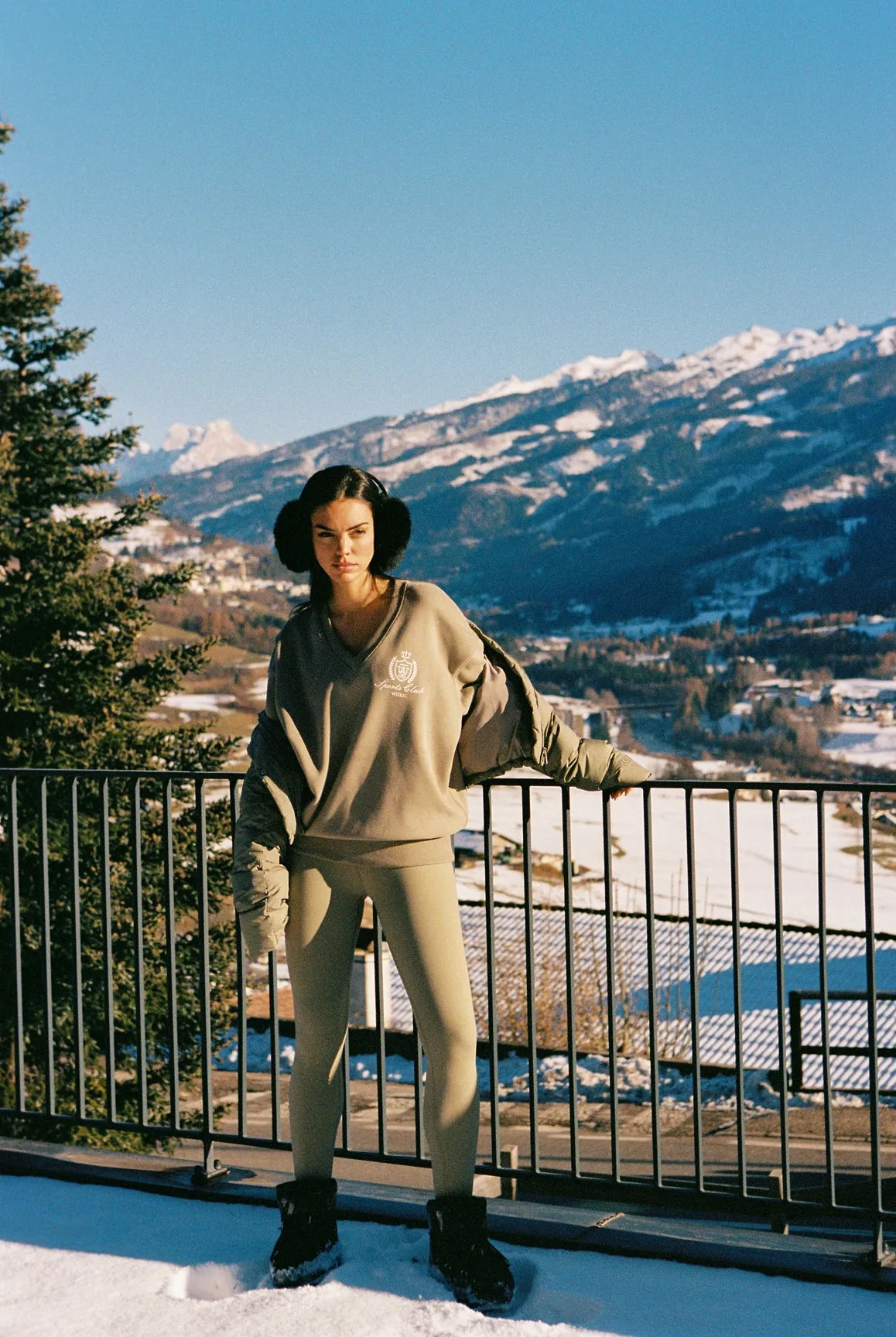 Retro Warm V-Neck Sweatshirt sold by WISKII Active product image thumbnail 4