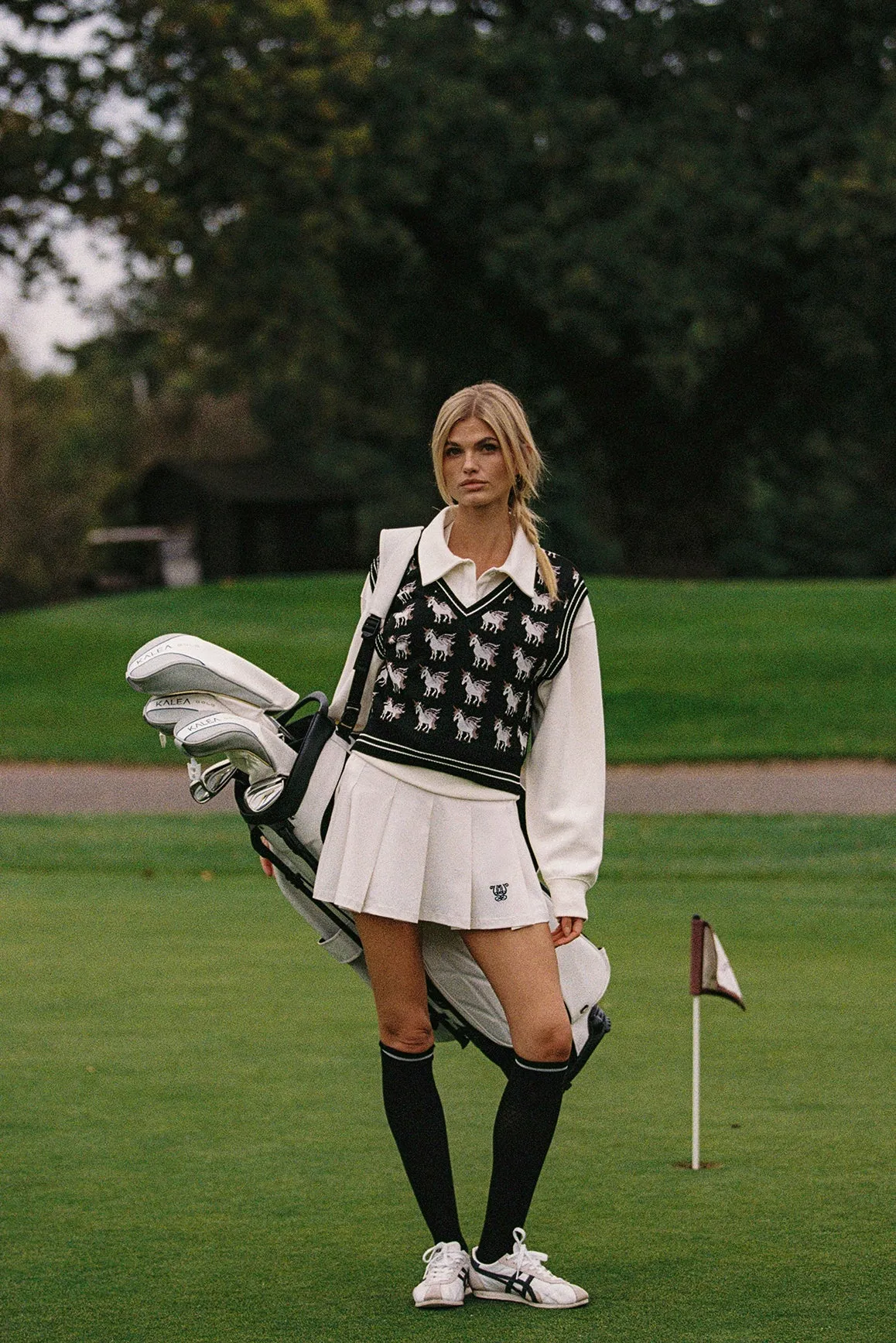 Unicorn Knit Vest sold by WISKII Active product image thumbnail 4