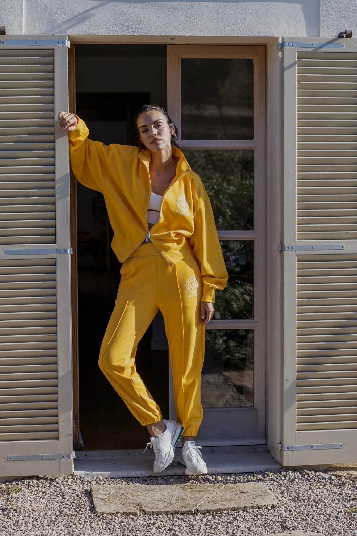 WISKII Two-Way Zipper Jacket + Relaxed High-Waist Jogger sold by WISKII Active product image thumbnail 3