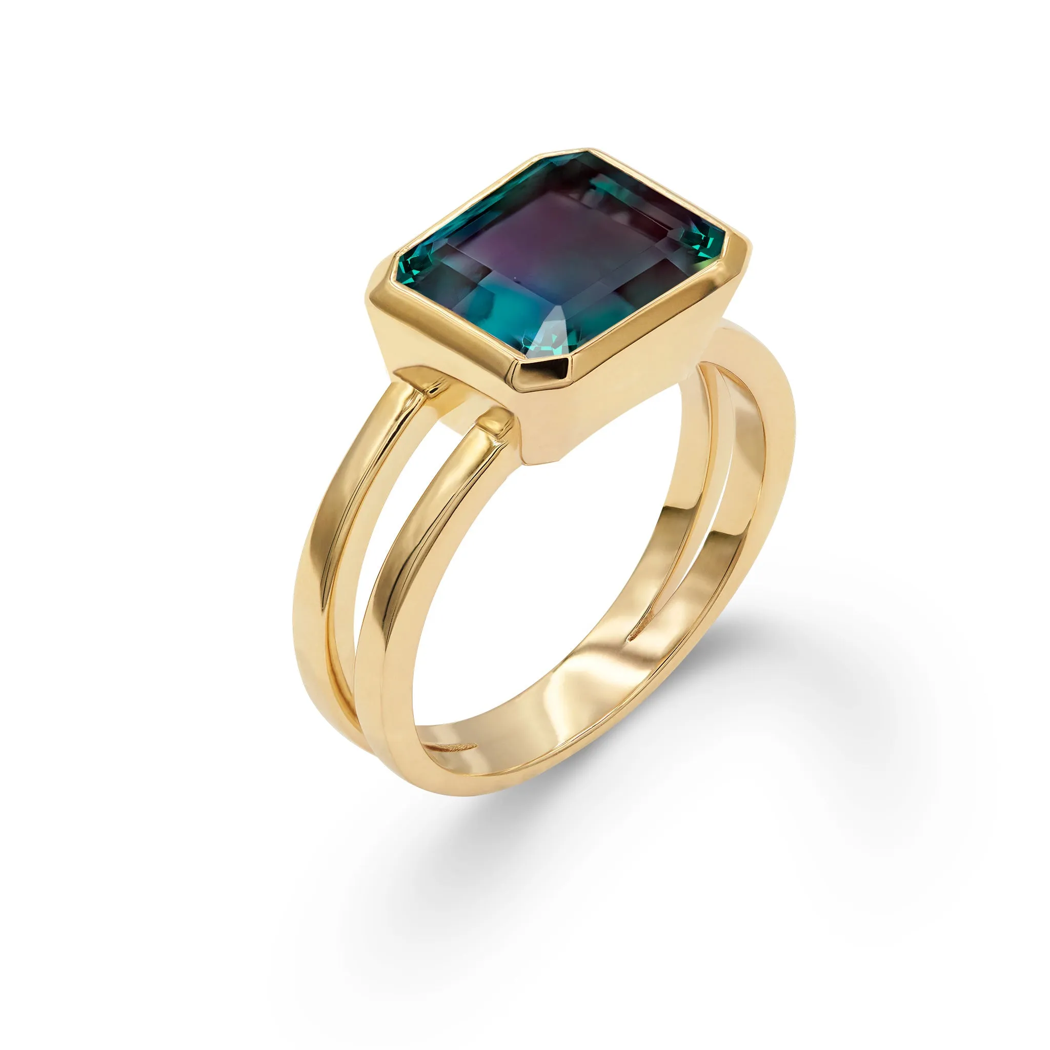 Warren Horizontal Alexandrite Ring in 14k Gold (June) sold by Haverhill product image thumbnail 5