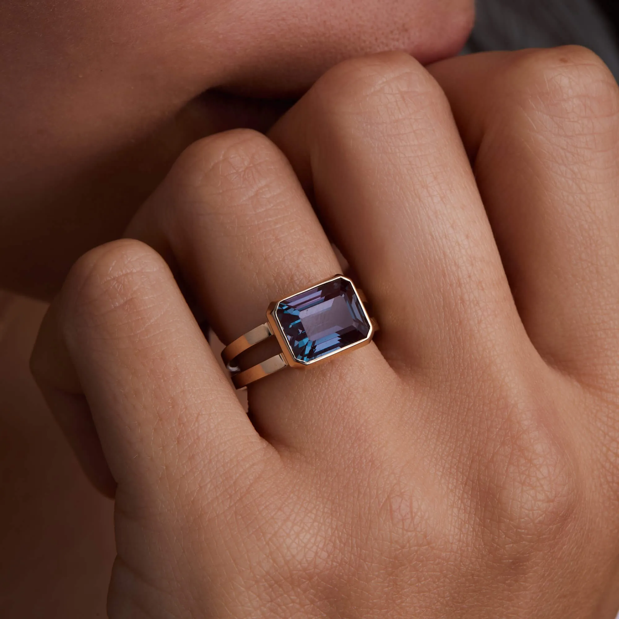 Warren Horizontal Alexandrite Ring in 14k Gold (June) sold by Haverhill product image thumbnail 3