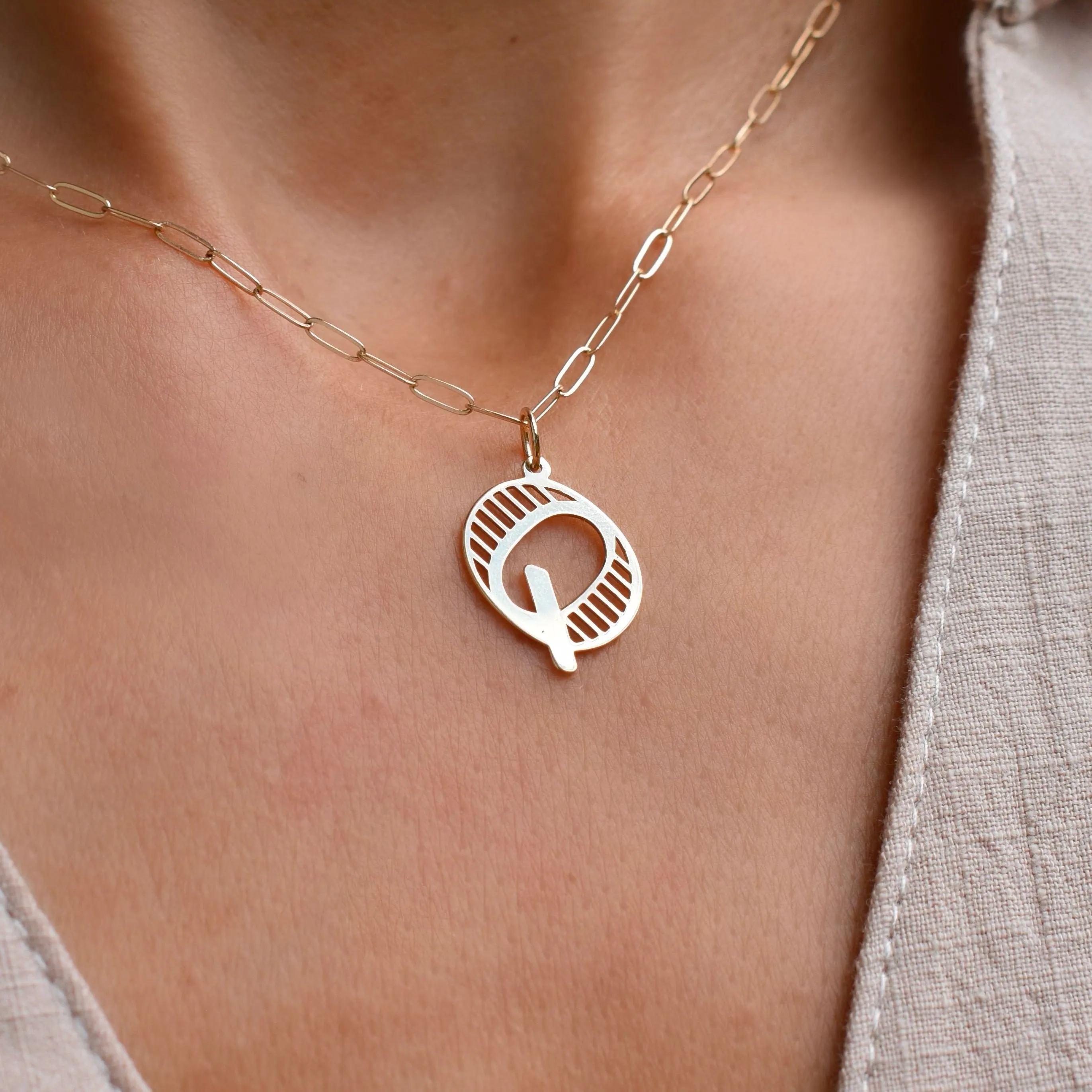 Essex Letter Q Pendant in 14k Gold sold by Haverhill product image thumbnail 3