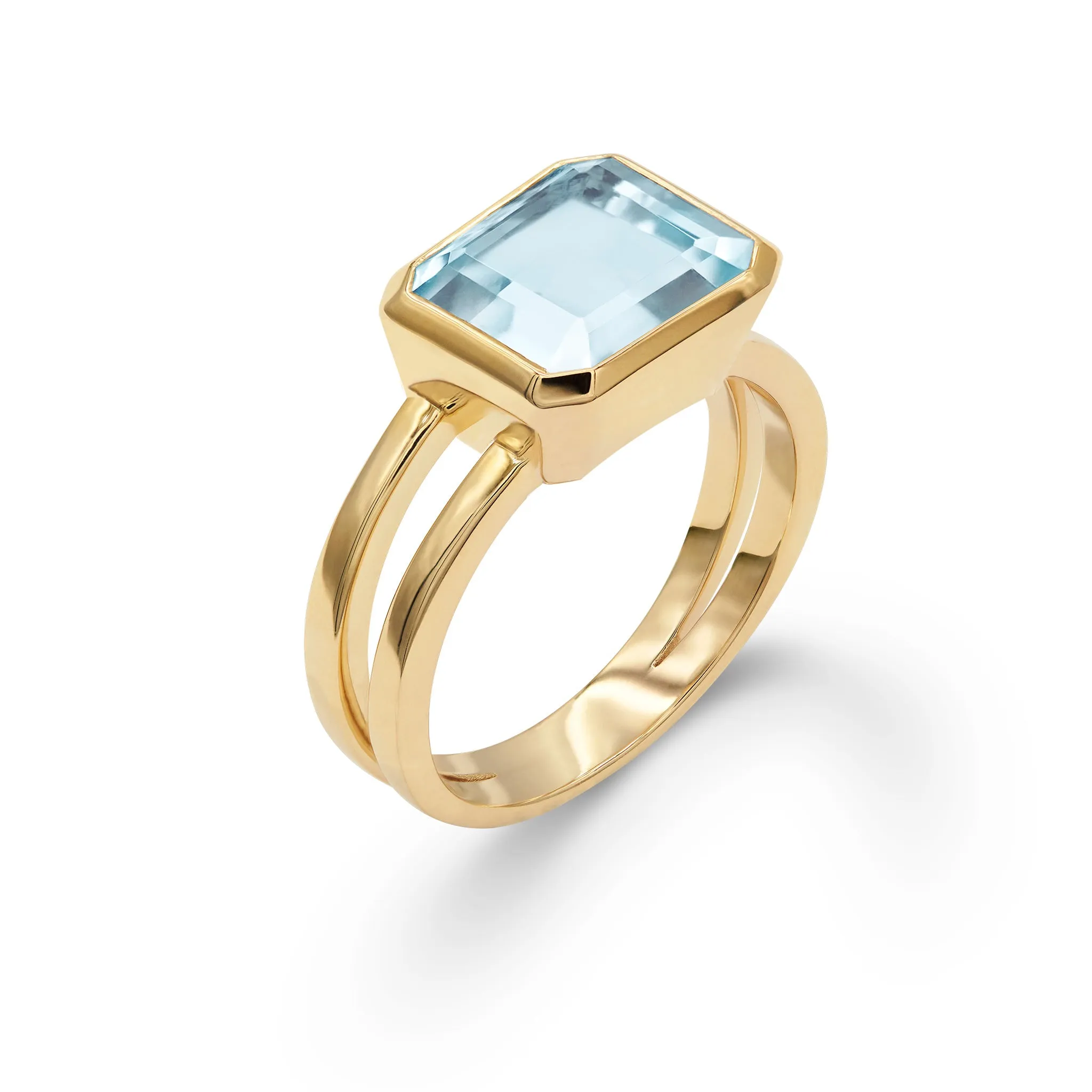 Warren Horizontal Nantucket Blue Topaz Ring in 14k Gold (December) sold by Haverhill product image thumbnail 4