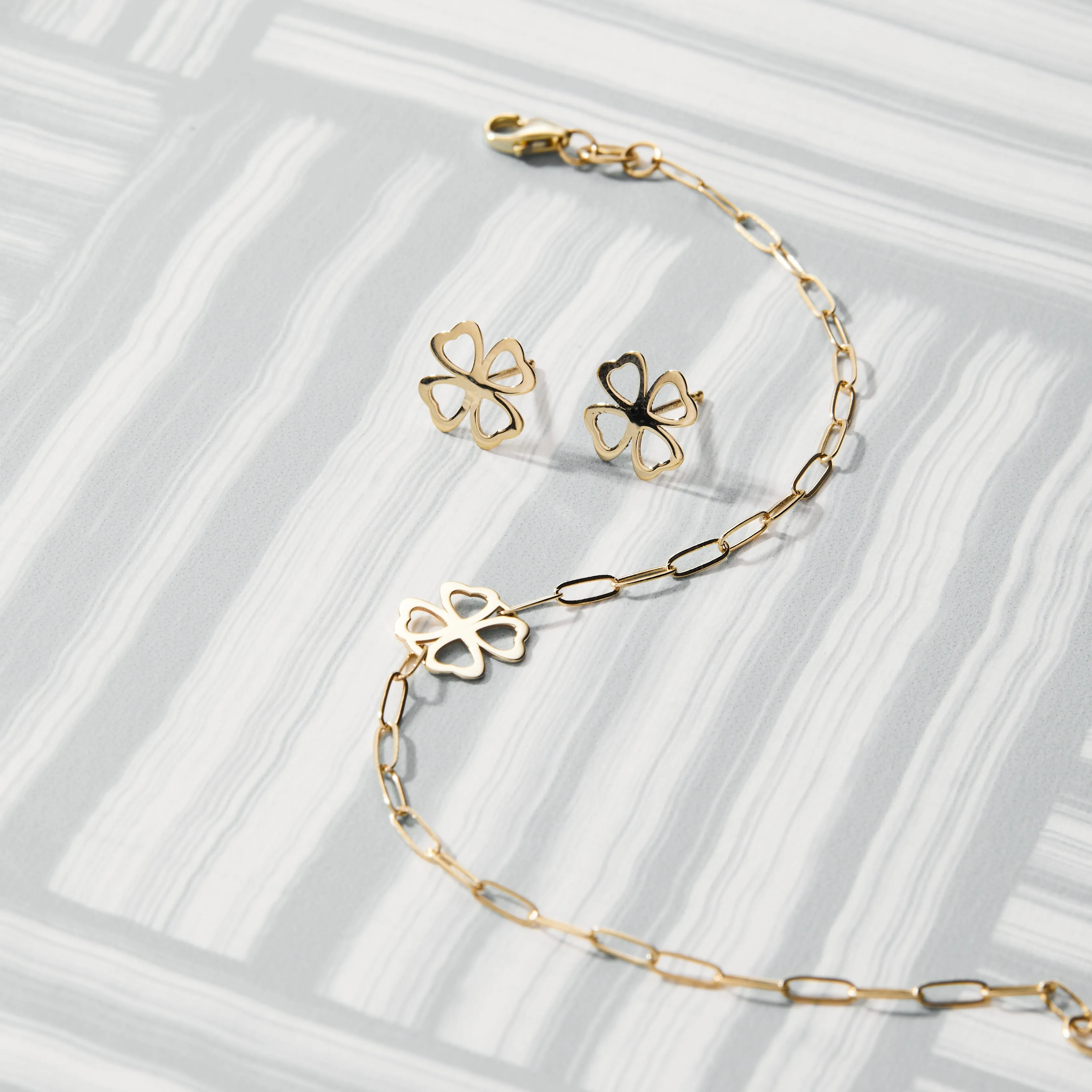 Clover Adelaide Mini Bracelet in 14k Gold sold by Haverhill product image thumbnail 3