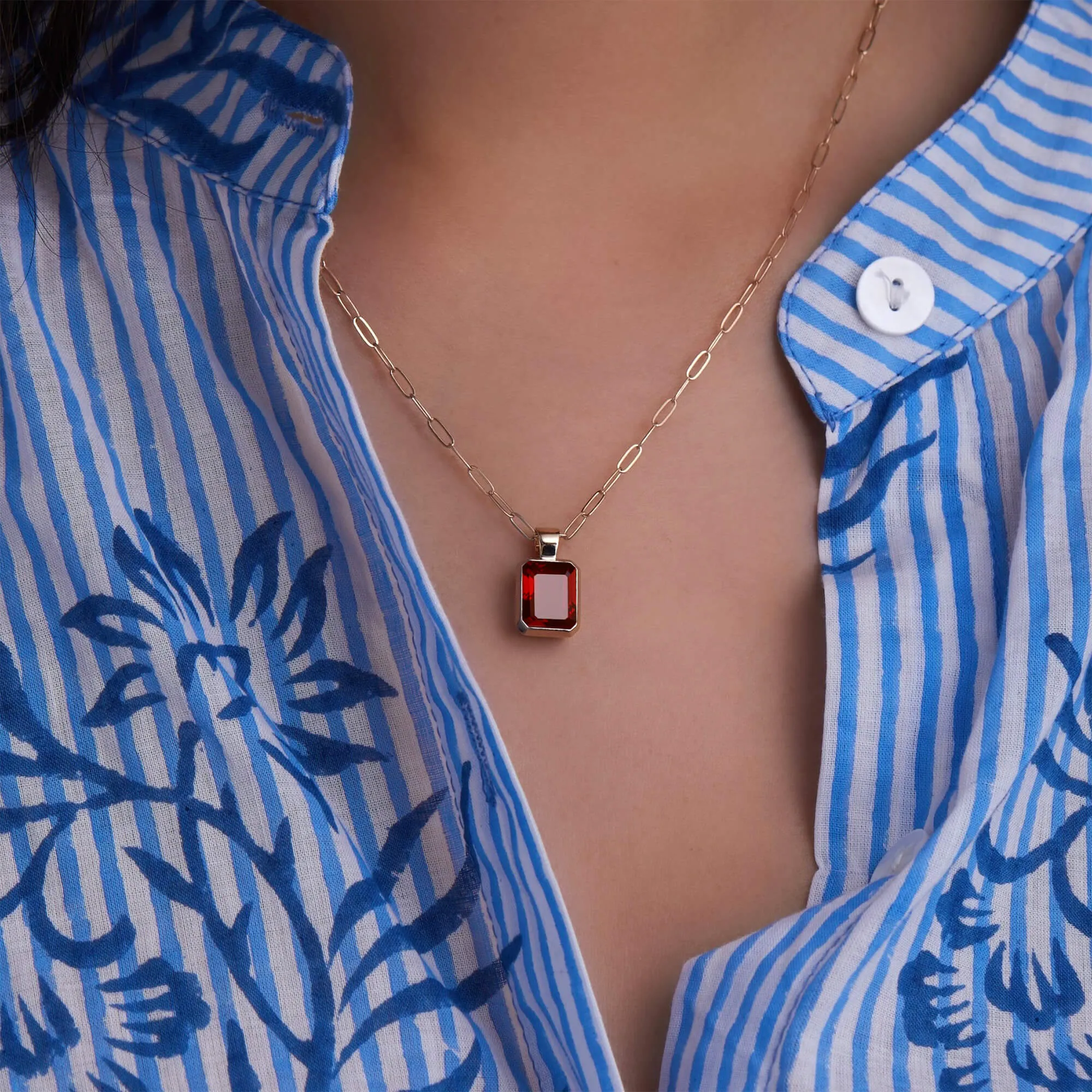 Warren Garnet Pendant in 14k Gold (January) sold by Haverhill product image thumbnail 3