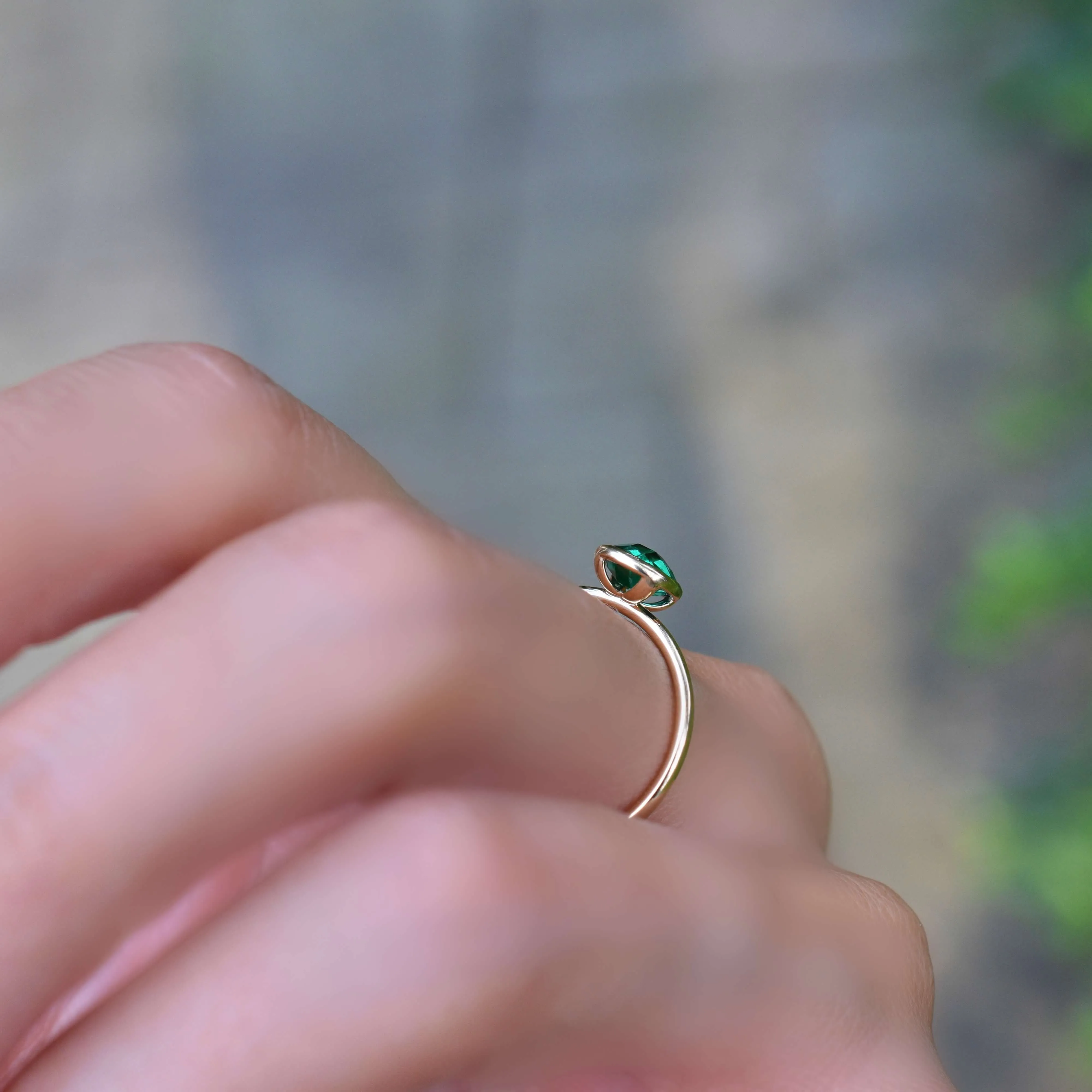 Grand Emerald Ring in 14k Gold (May) sold by Haverhill product image thumbnail 3