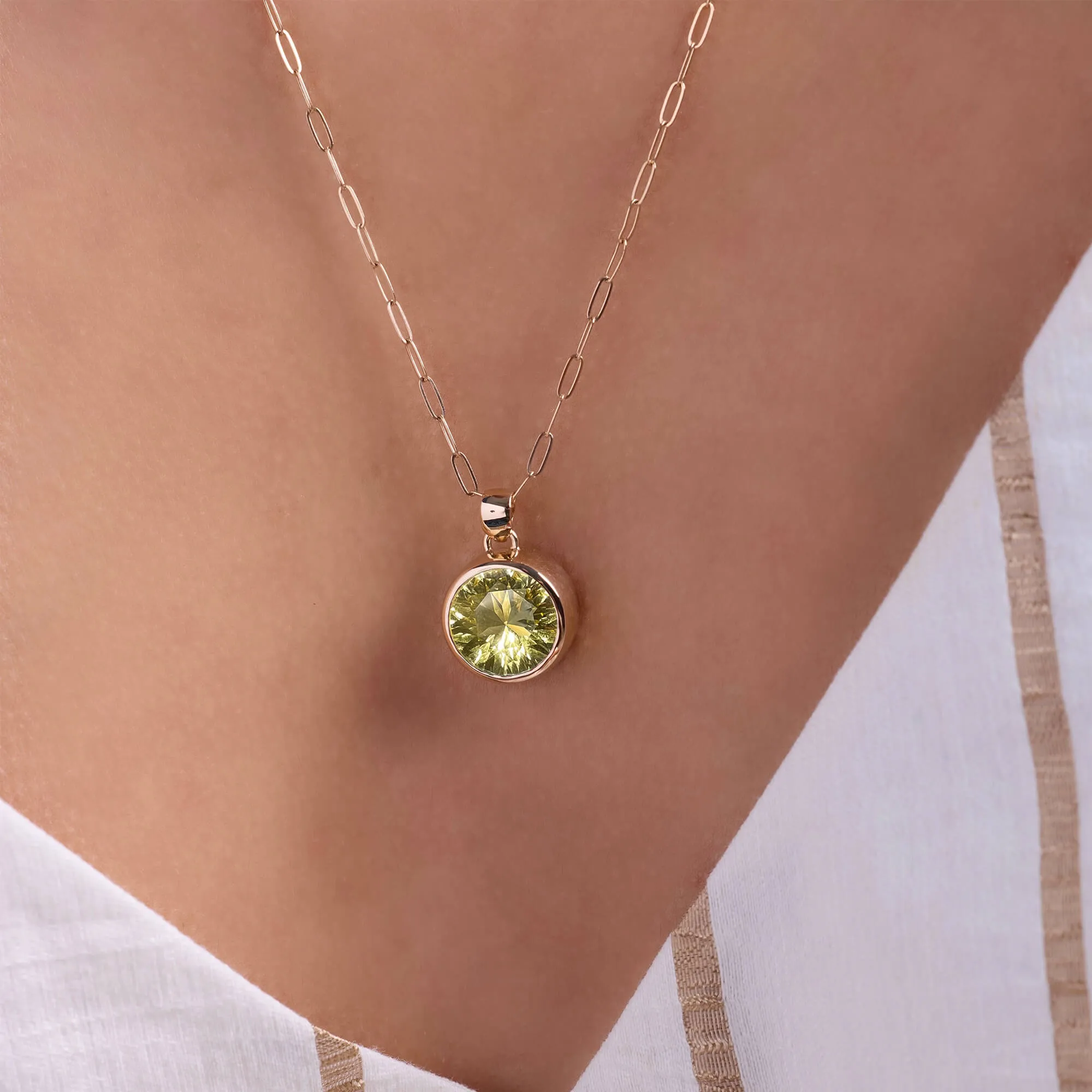 Jamestown Lemon Verbena Quartz Pendant in 14k Gold (August) sold by Haverhill product image thumbnail 3