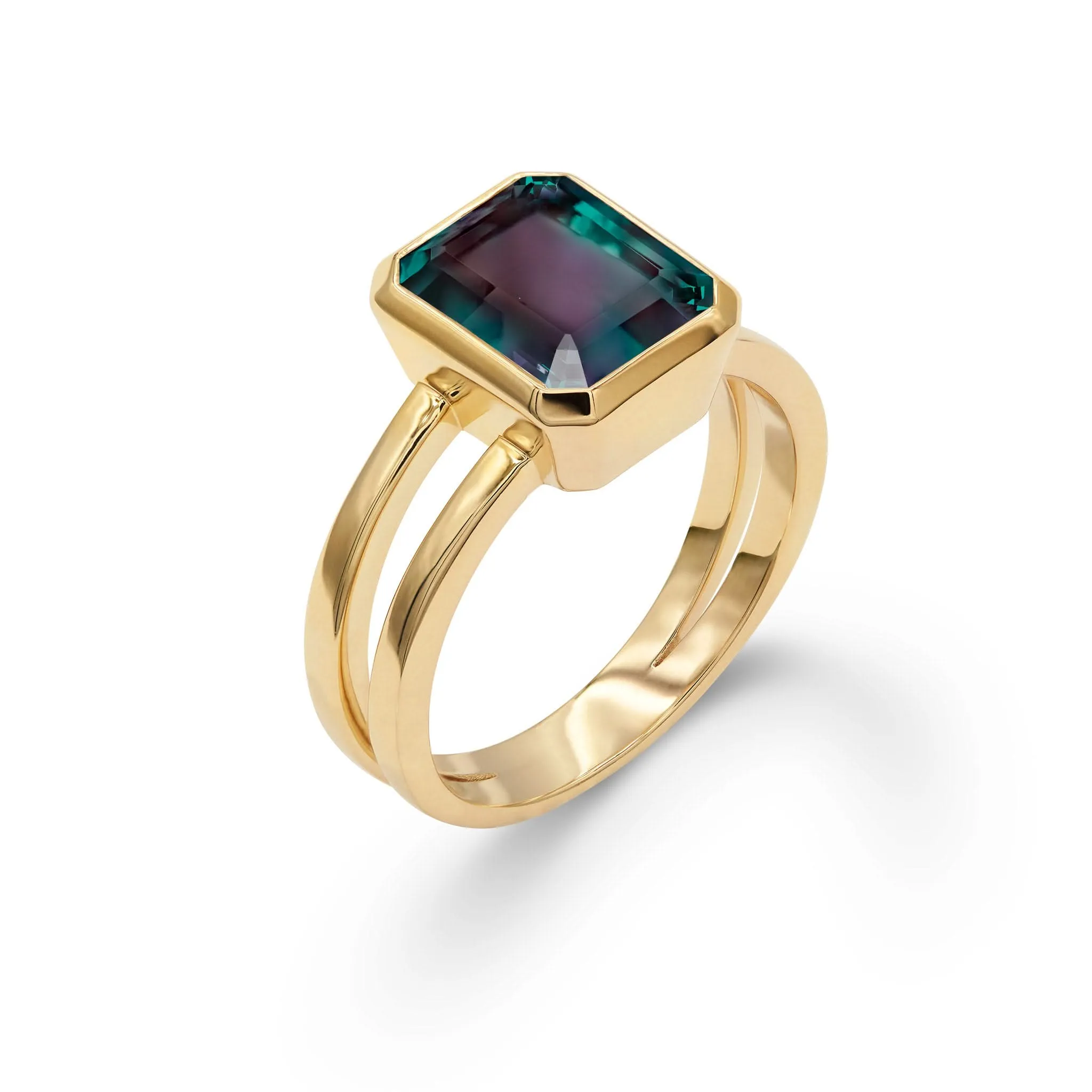 The Vault: Warren Vertical Alexandrite Ring, Yellow Gold Size 6.5 sold by Haverhill product image thumbnail 4