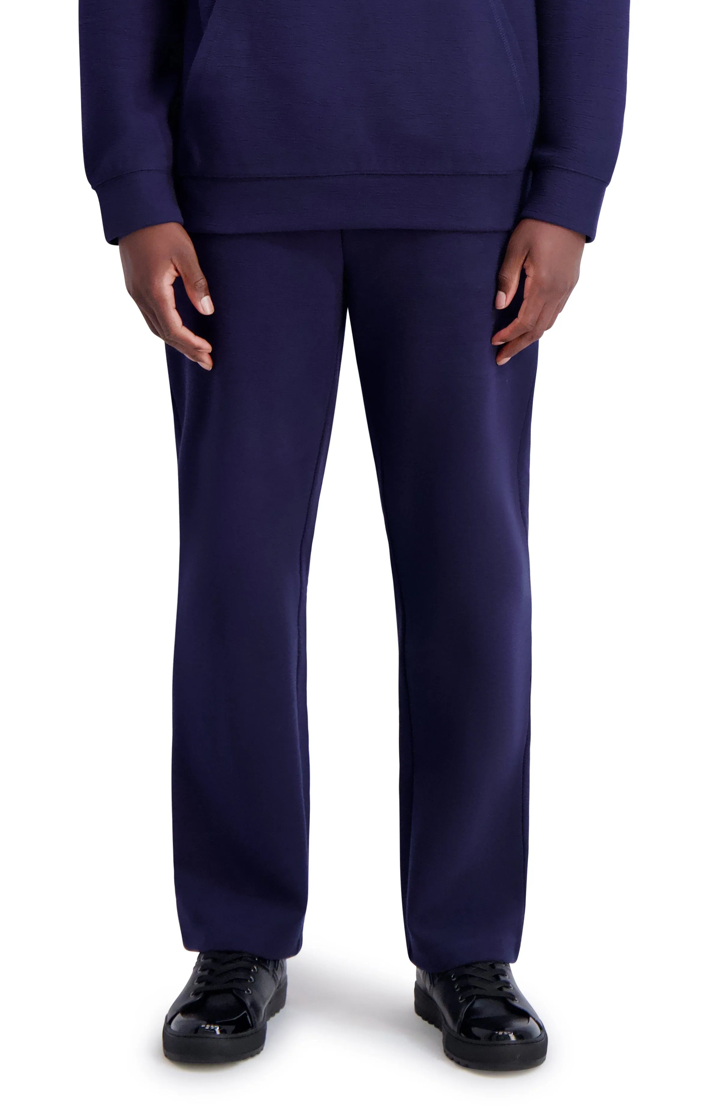 SIGNATURE FLEECE PANT sold by Karl Lagerfeld Paris product image thumbnail 4