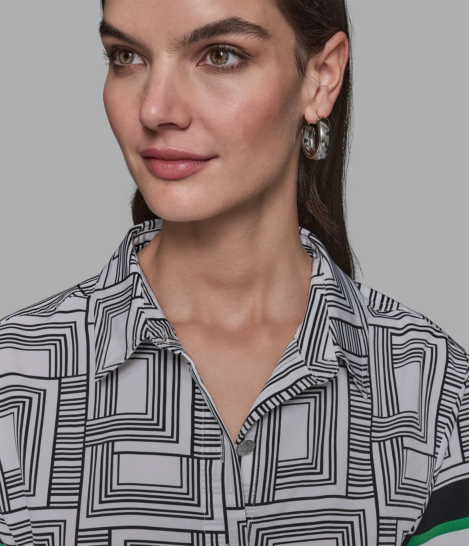 SHORT SLEEVE DOUBLE L CAMP BLOUSE sold by Karl Lagerfeld Paris product image thumbnail 5