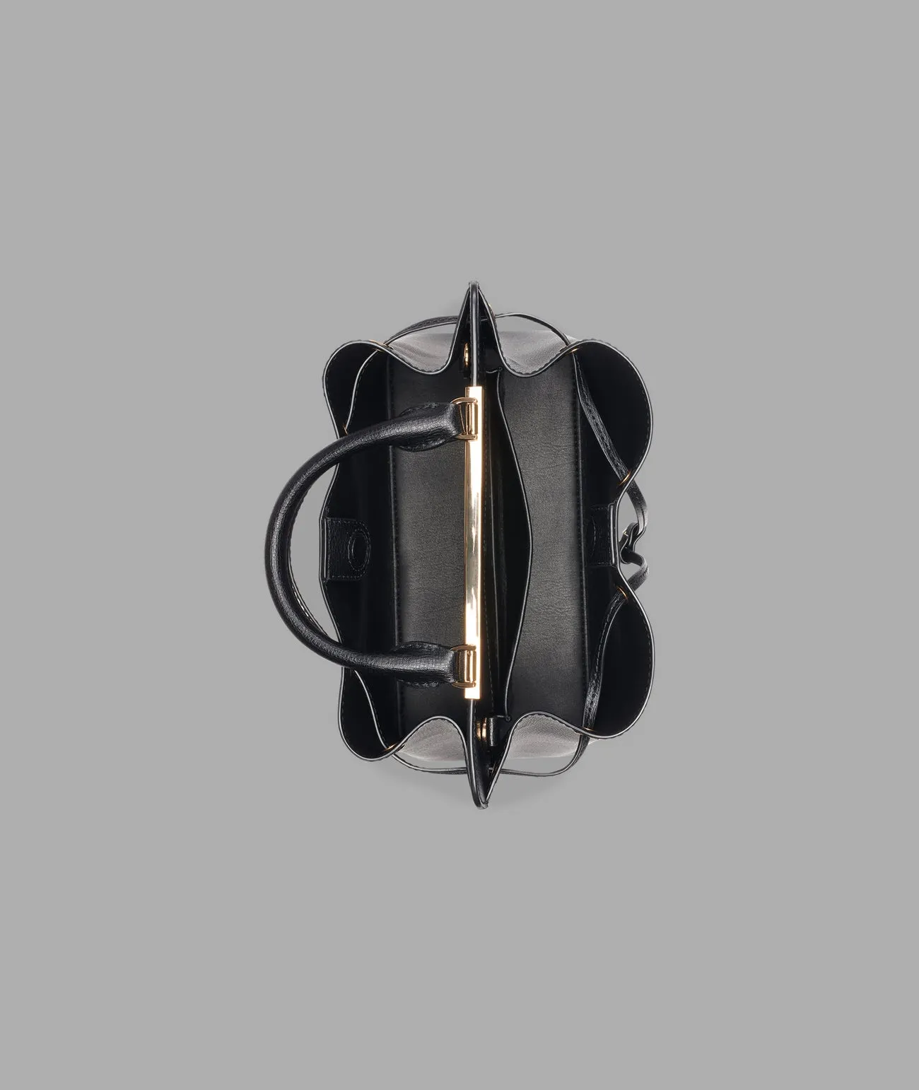 EVELINA BUCKET BAG sold by Karl Lagerfeld Paris product image thumbnail 4