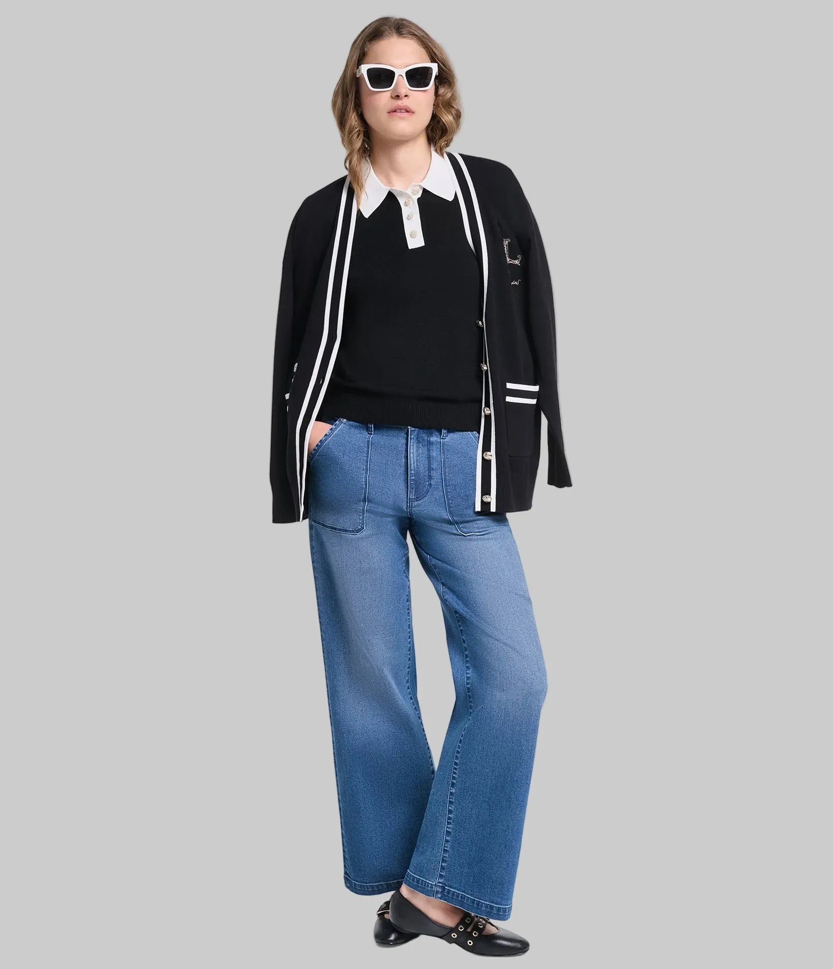 SHORT SLEEVE CONTRAST COLLAR SWEATER sold by Karl Lagerfeld Paris product image thumbnail 4