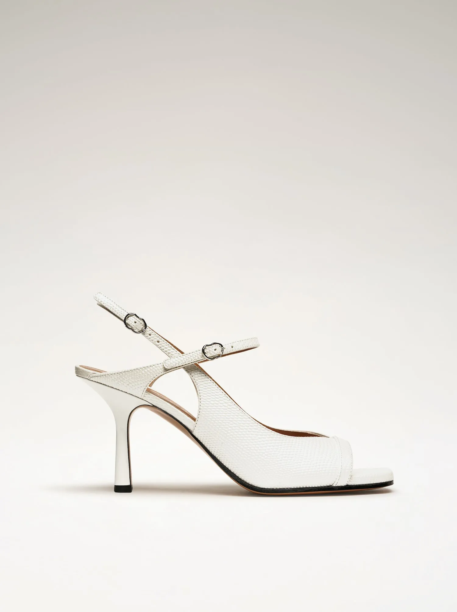 BEFORESUNRISE - Sandales - Embossées Blanc sold by Nomasei