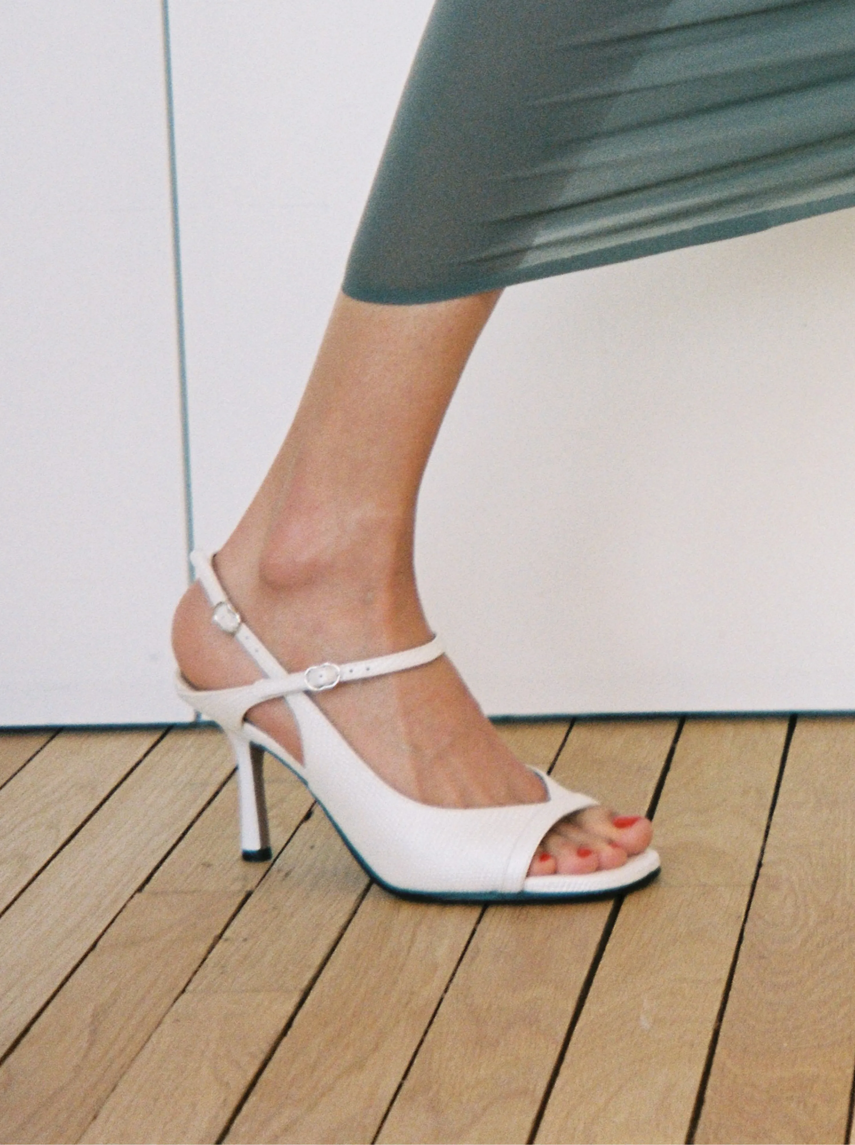 BEFORESUNRISE - Sandales - Embossées Blanc sold by Nomasei product image thumbnail 2