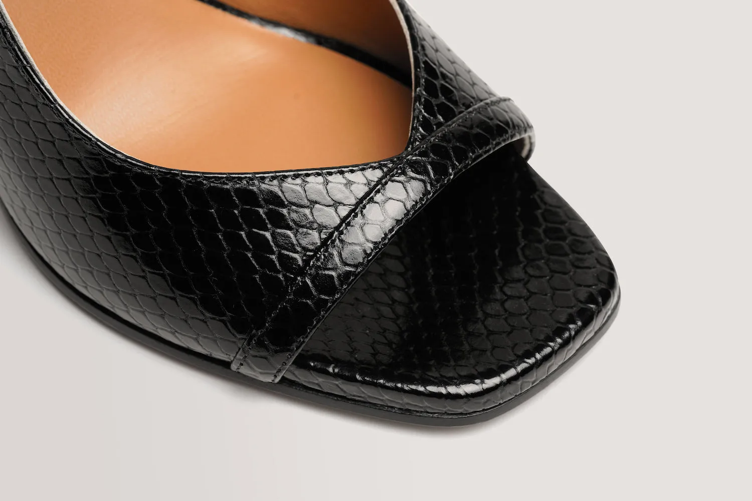 BEFORESUNRISE - Sandales - Embossées Noir sold by Nomasei product image thumbnail 3