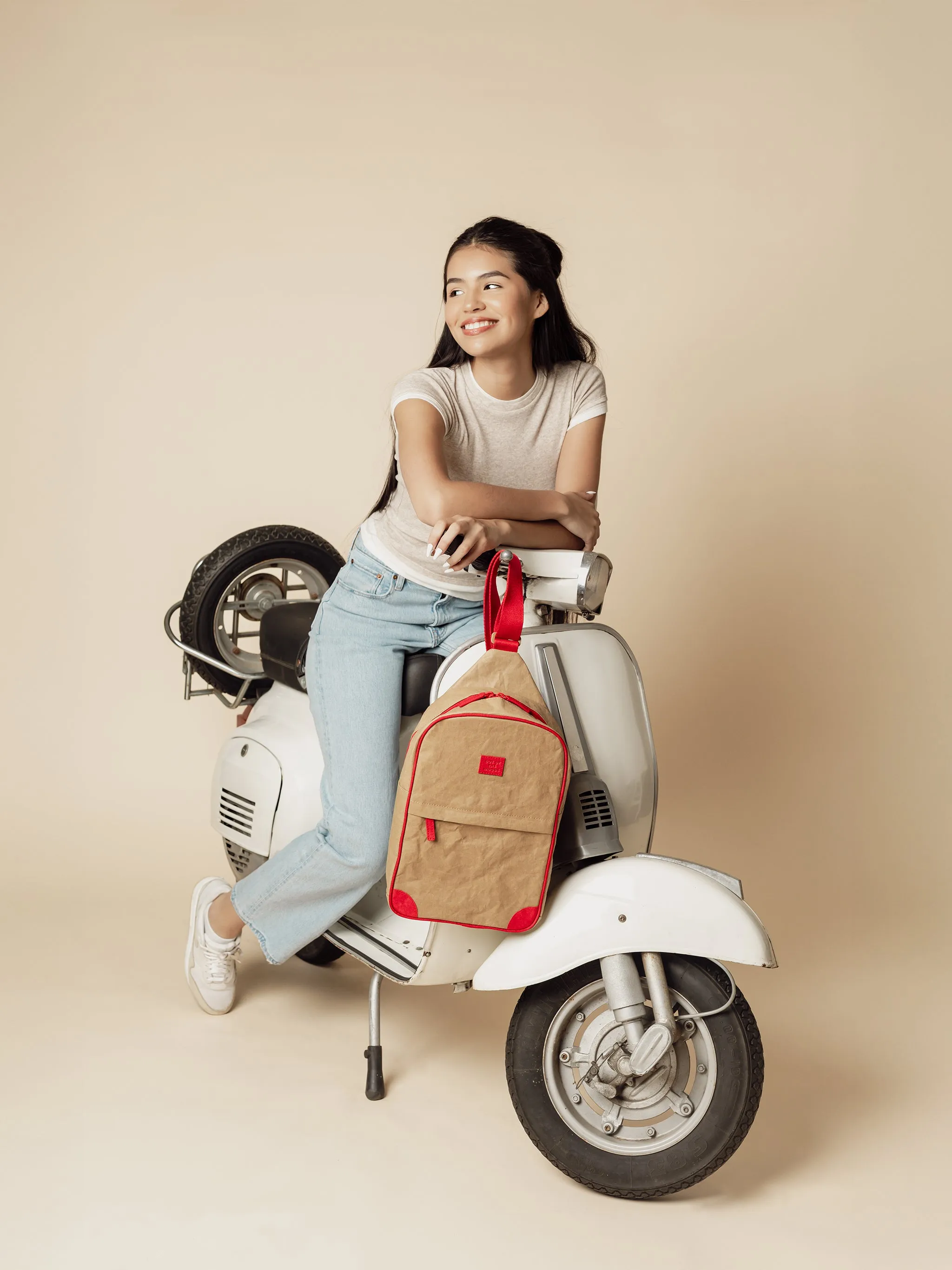 Zip Around Sling sold by Out of the Woods product image thumbnail 4