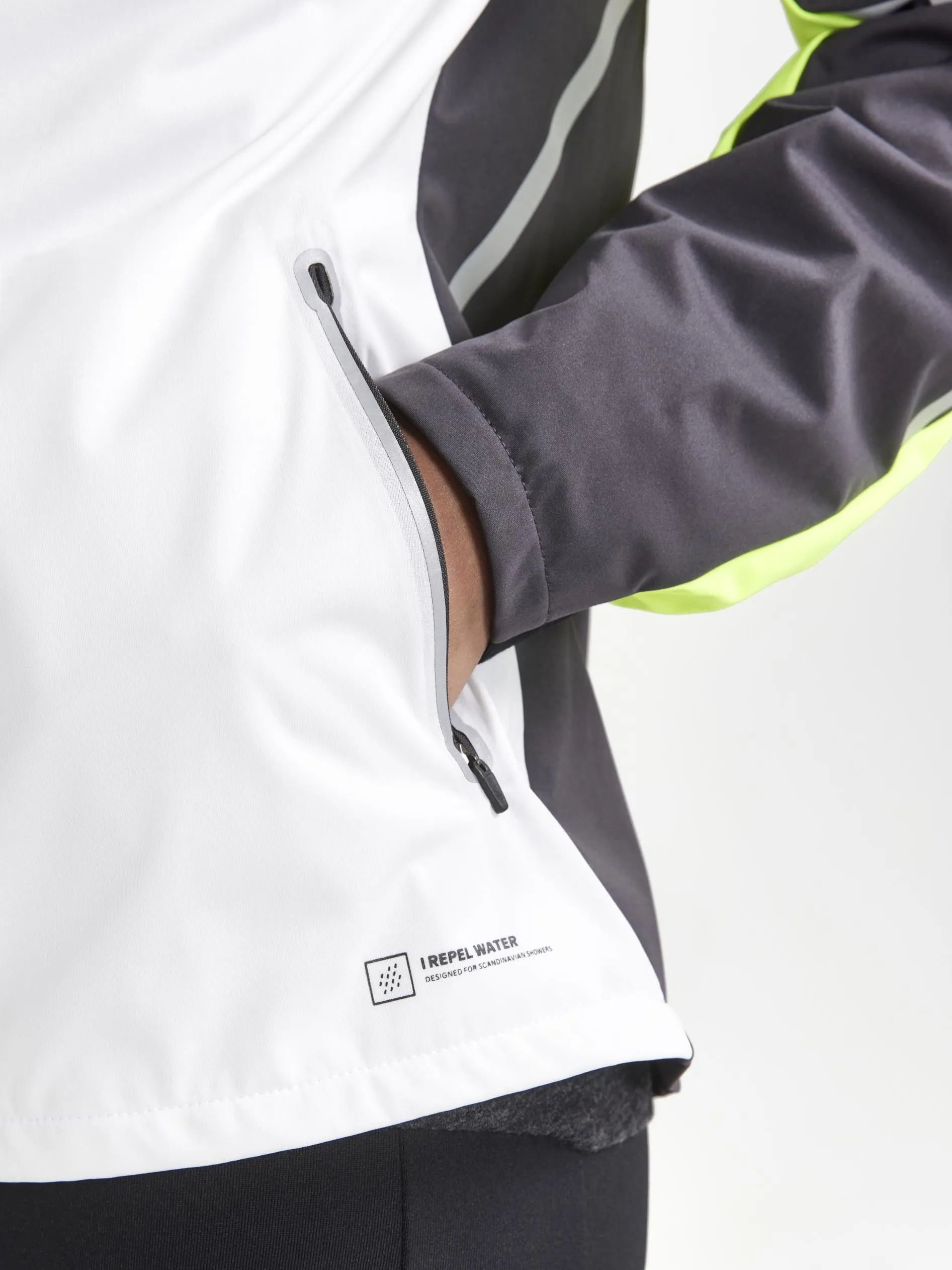 WOMEN'S PRO HYDRO LUMEN RUNNING JACKET 2 - ASH WHITE-SLATE sold by Craft Sportswear product image thumbnail 3