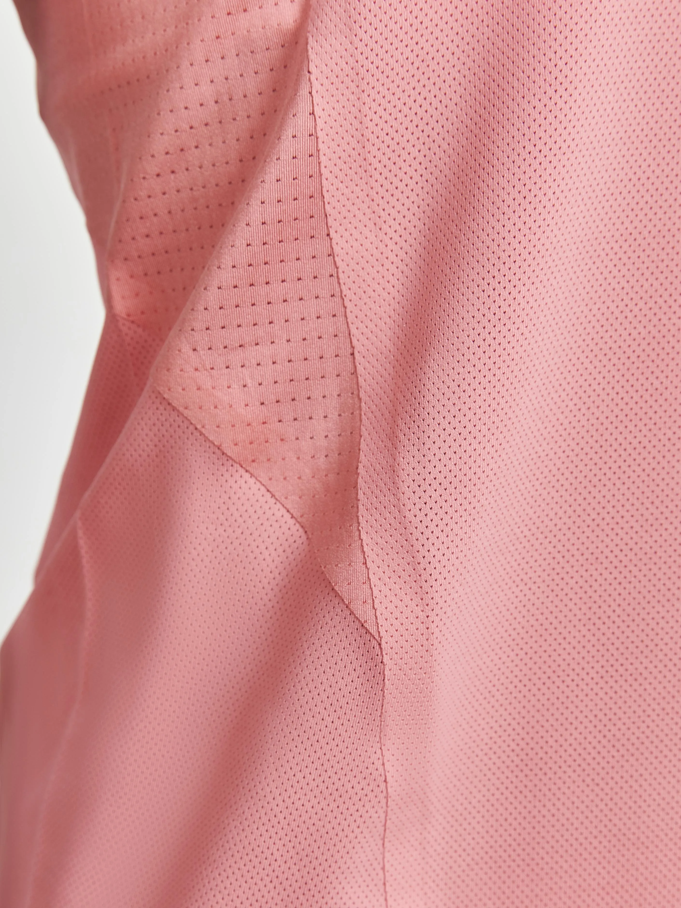 WOMEN'S PRO HYPERVENT RUNNING SINGLET - CORAL sold by Craft Sportswear product image thumbnail 5