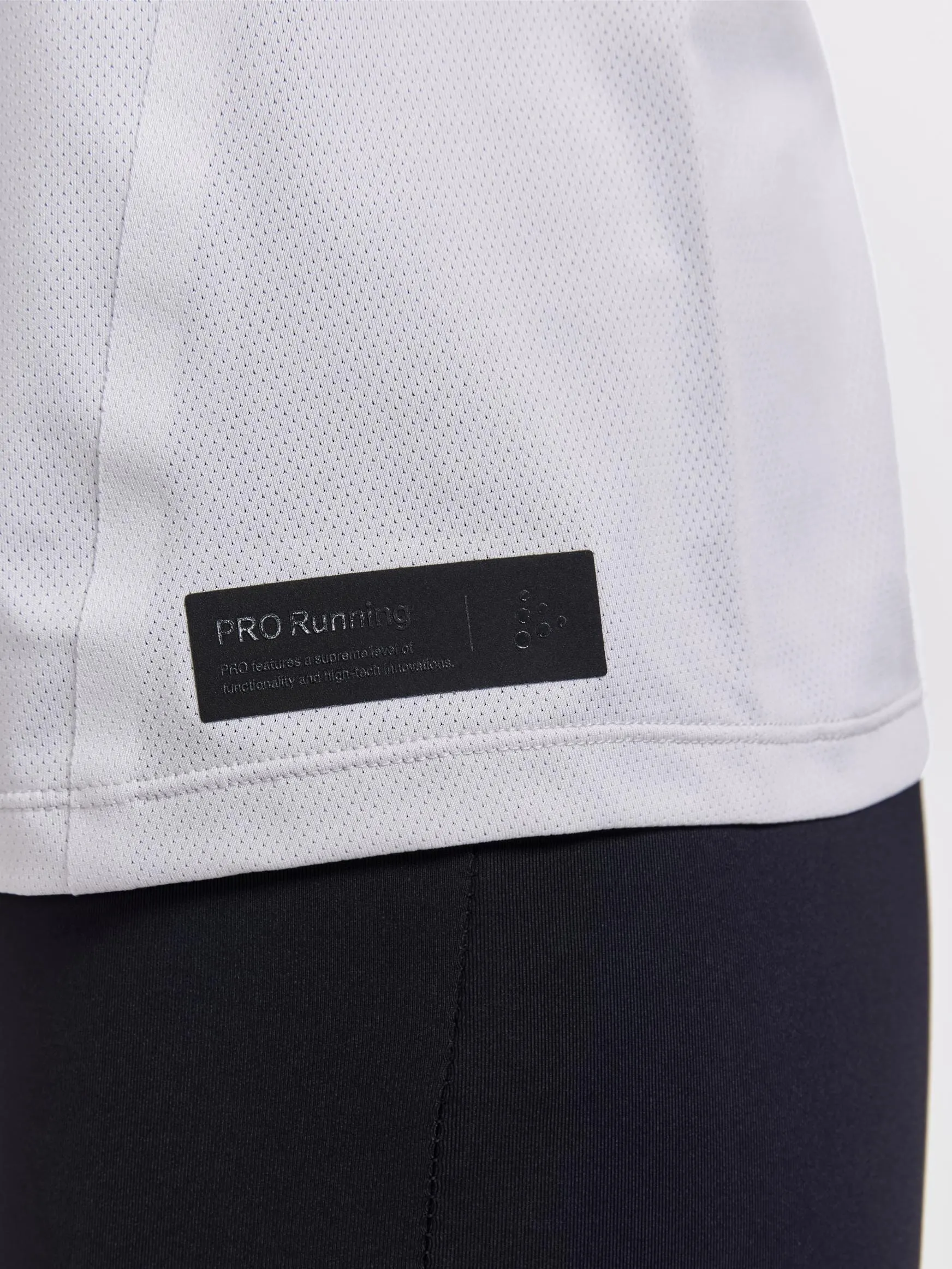 WOMEN'S PRO HYPERVENT RUNNING TEE - FLEX sold by Craft Sportswear product image thumbnail 4