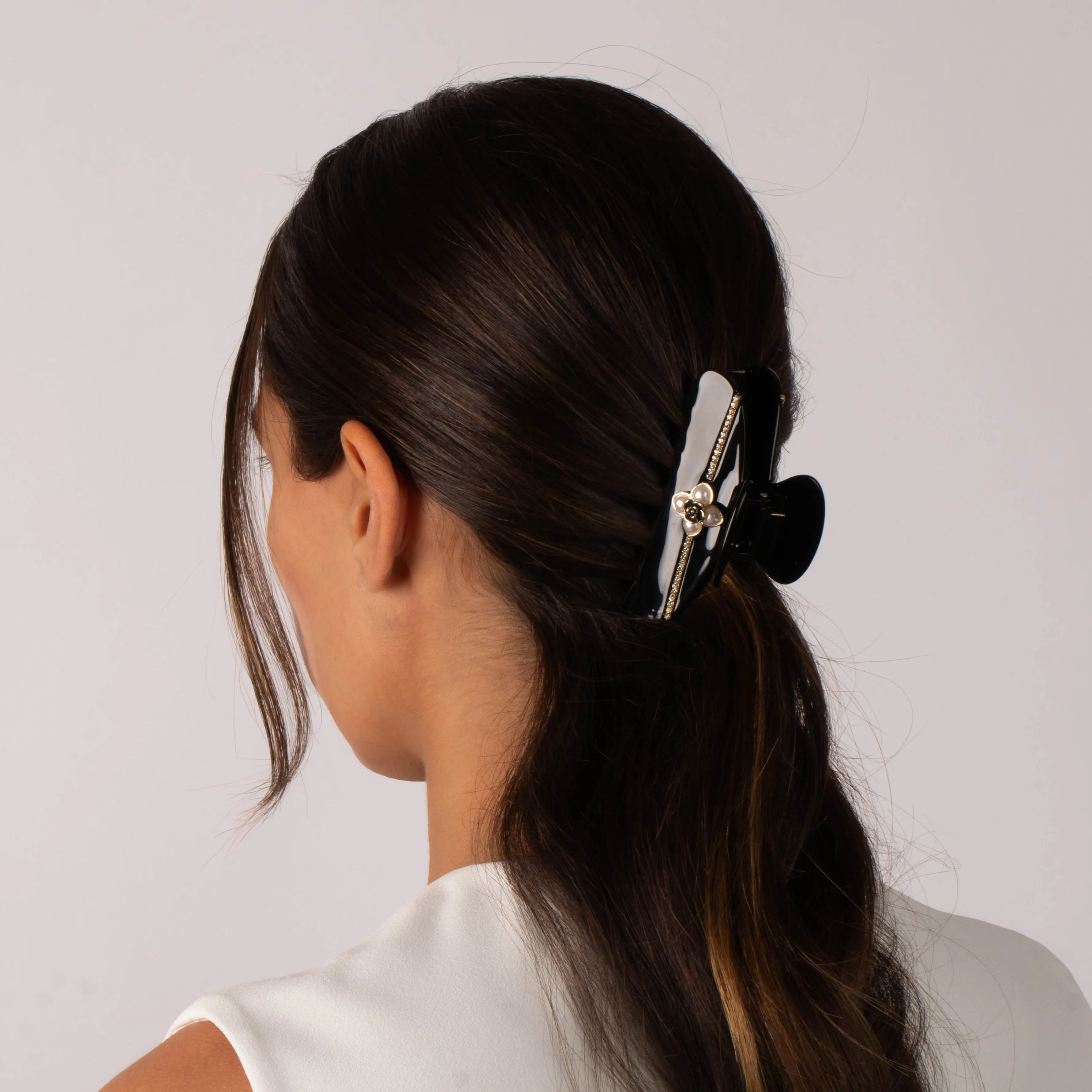 Pearl Flower W/ Rhinestone Large Claw Clip sold by Adina Eden's product image thumbnail 3