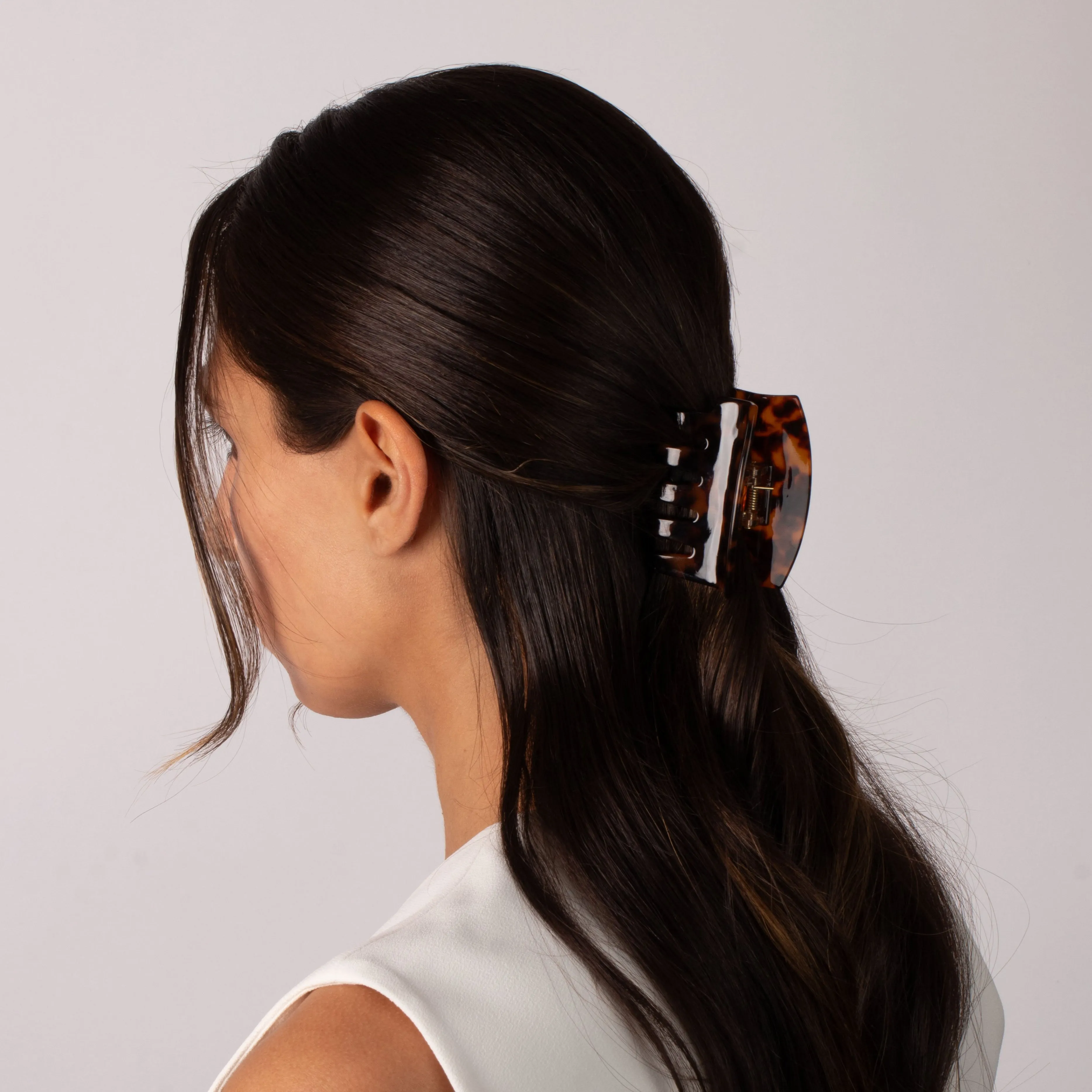 Medium Elongated Classic Hair Claw Clip sold by Adina Eden's product image thumbnail 2