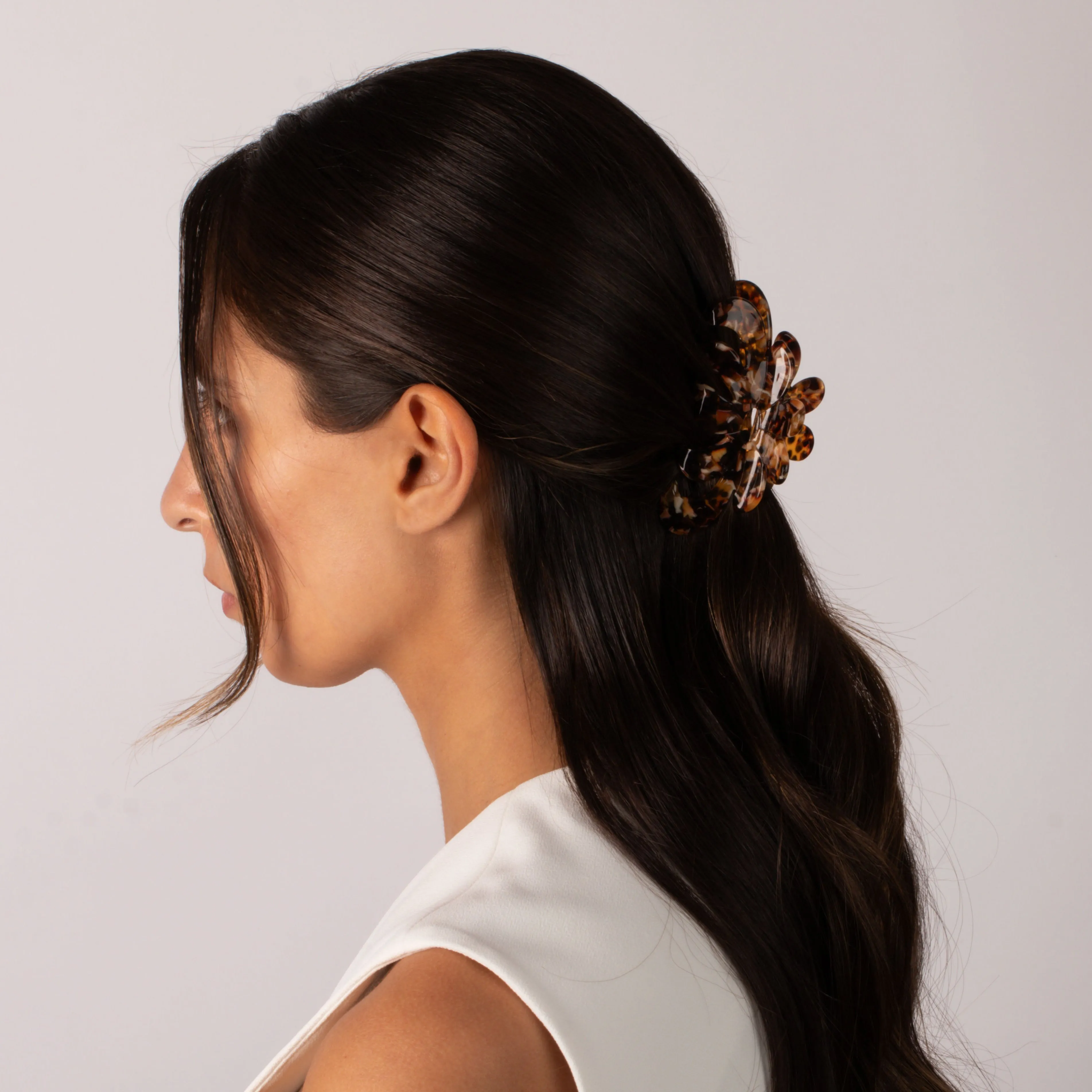 Large Ruffle Classic Hair Claw Clip sold by Adina Eden's product image thumbnail 2