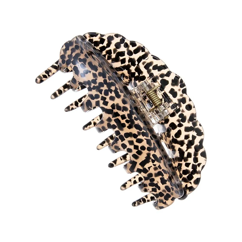 Large Croissant Hair Claw Clip sold by Adina Eden's product image thumbnail 5