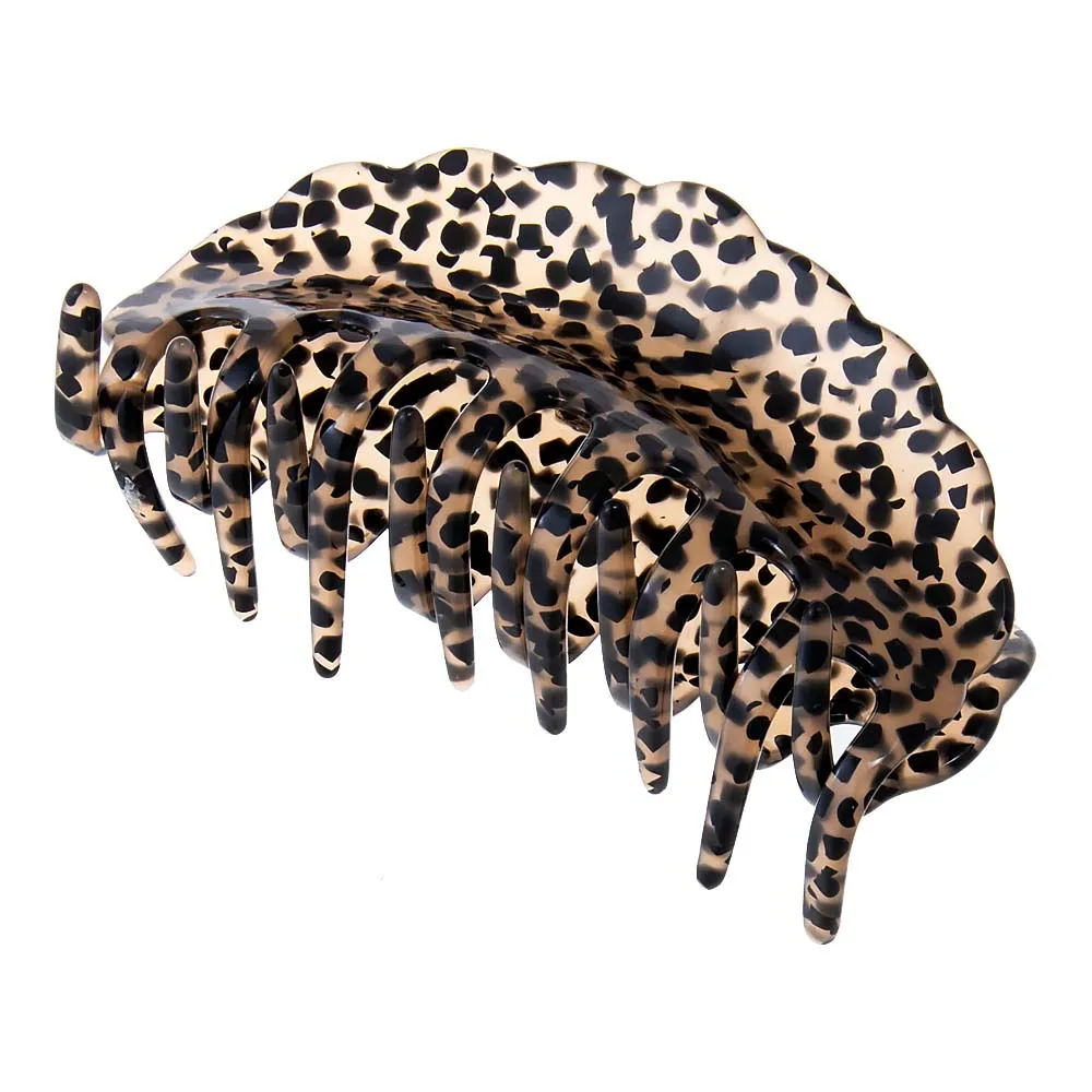 Large Croissant Hair Claw Clip sold by Adina Eden's product image thumbnail 4