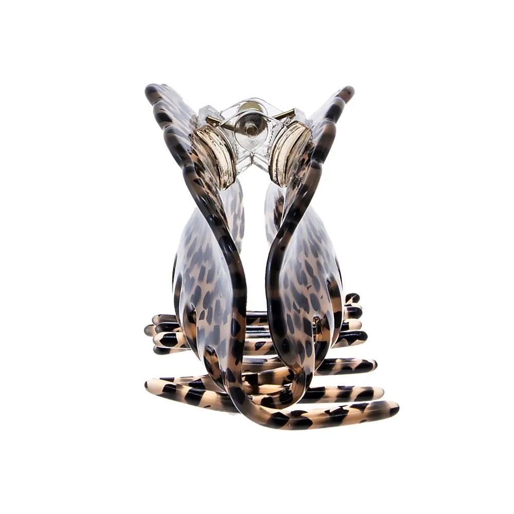 Large Croissant Hair Claw Clip sold by Adina Eden's product image thumbnail 3