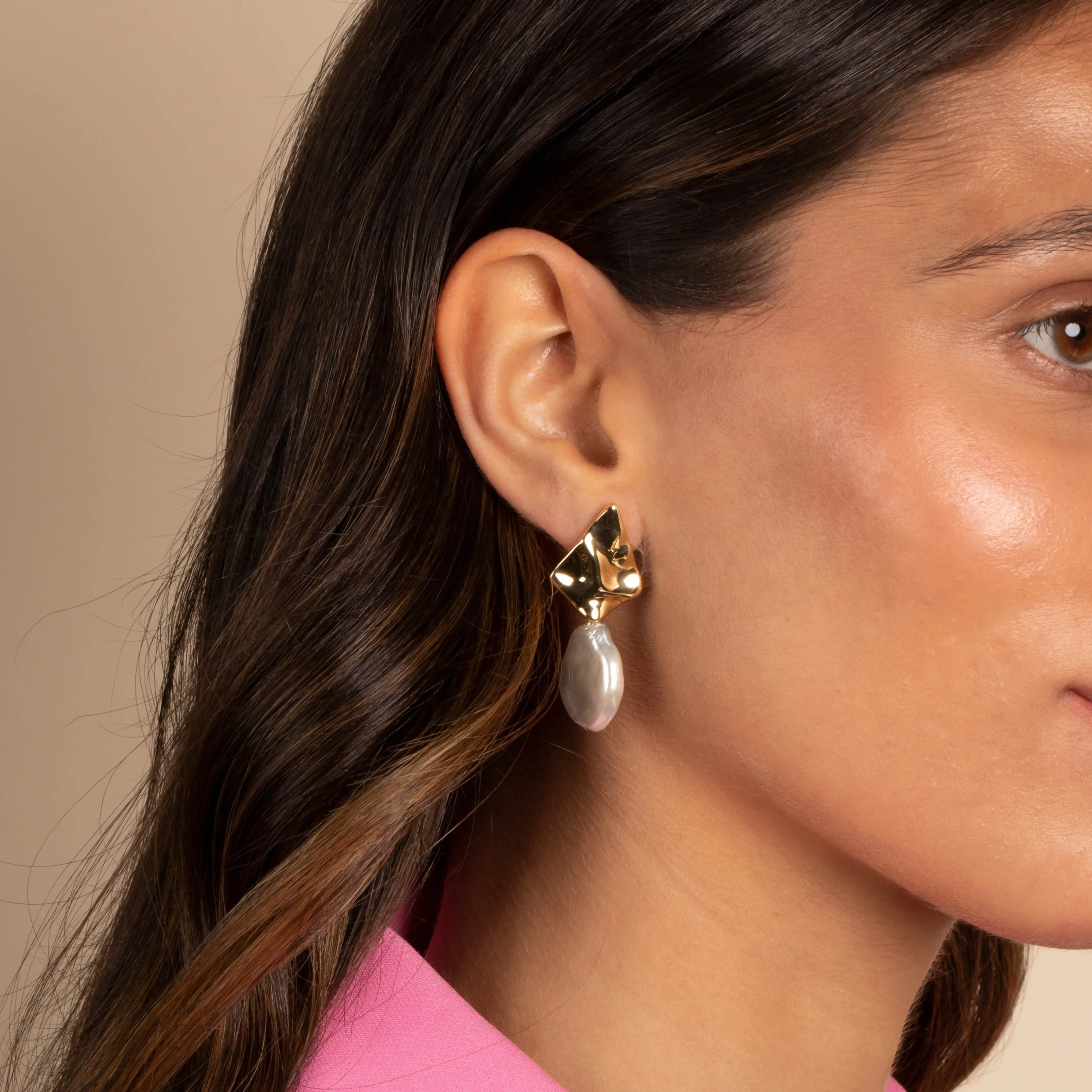 Textured Gold X Baroque Pearl Drop Stud Earring sold by Adina Eden's product image thumbnail 3