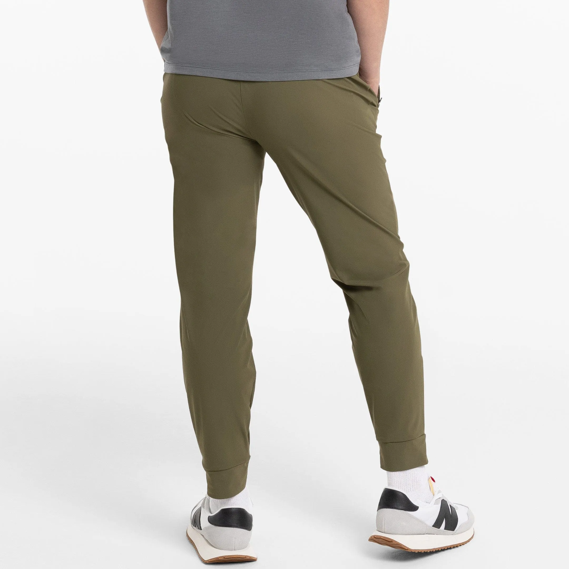 Bungee Hybrid Jogger sold by Ash & Erie product image thumbnail 3