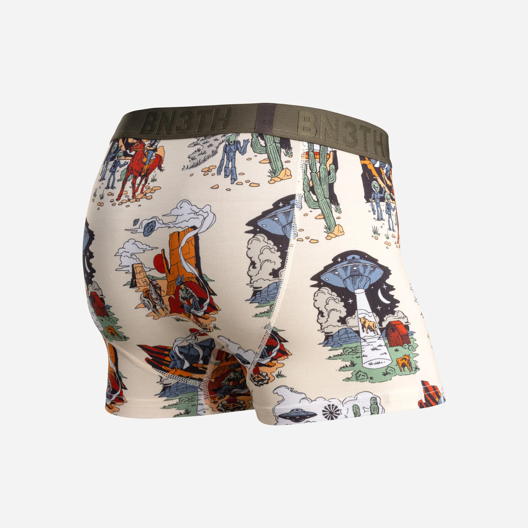 Classic Icon Trunk : Space Cowboy Sand sold by BN3TH product image thumbnail 3