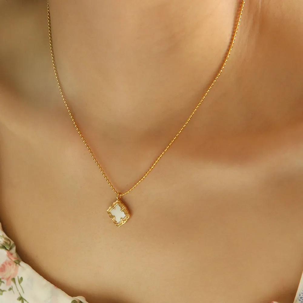 Shell Pendant Necklace sold by Mason & Madison Co. product image thumbnail 5