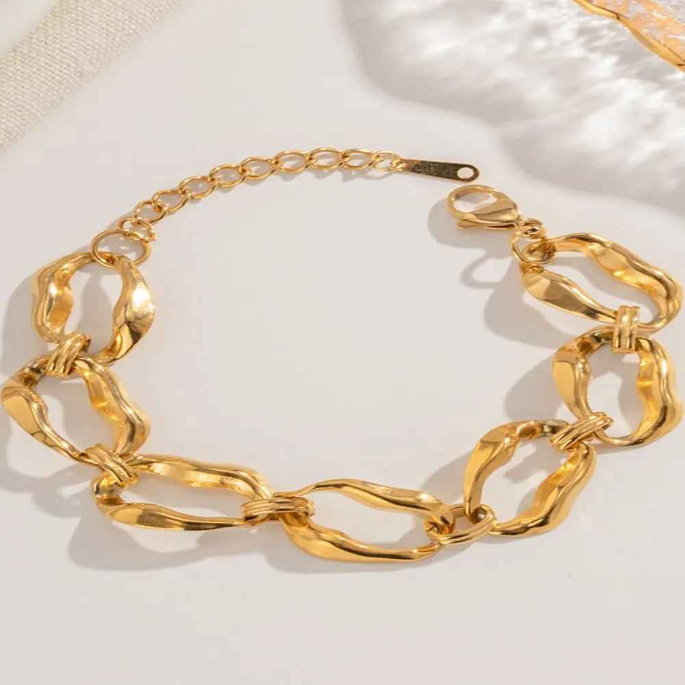 18K Gold Link Chain Bracelet sold by Mason & Madison Co. product image thumbnail 4