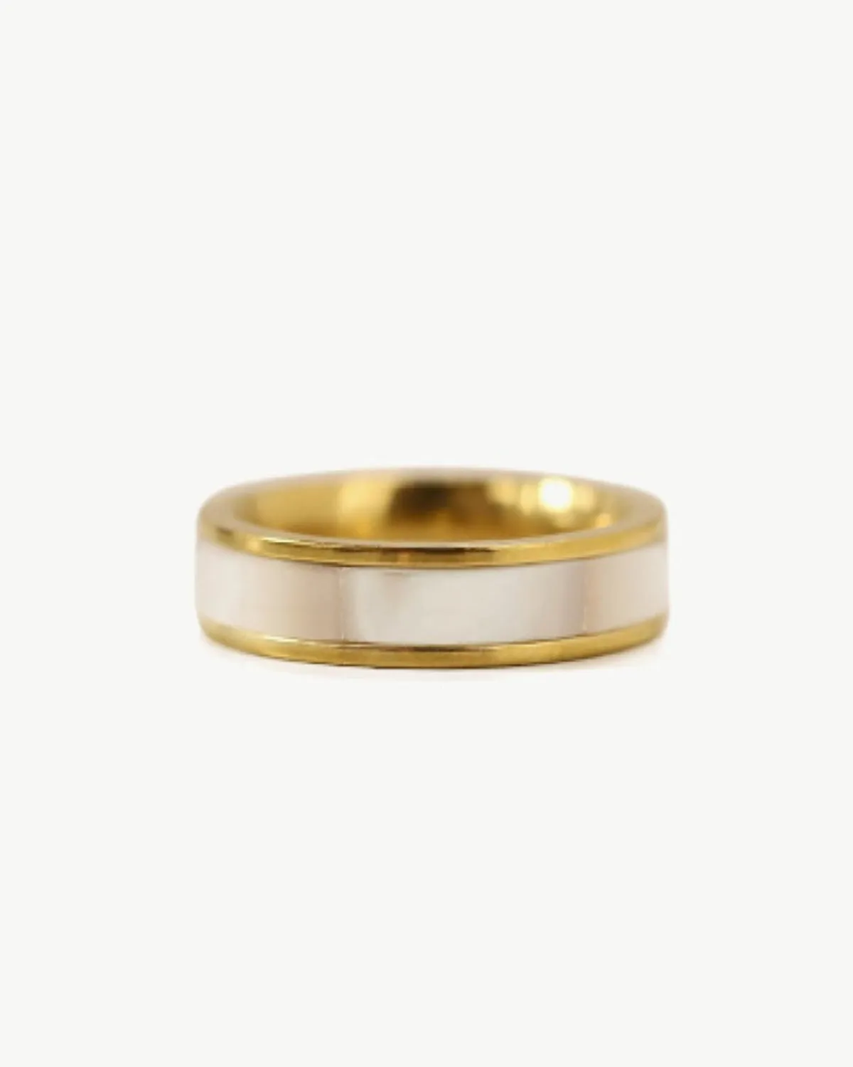 18K Gold Shell Ring sold by Mason & Madison Co. product image thumbnail 3