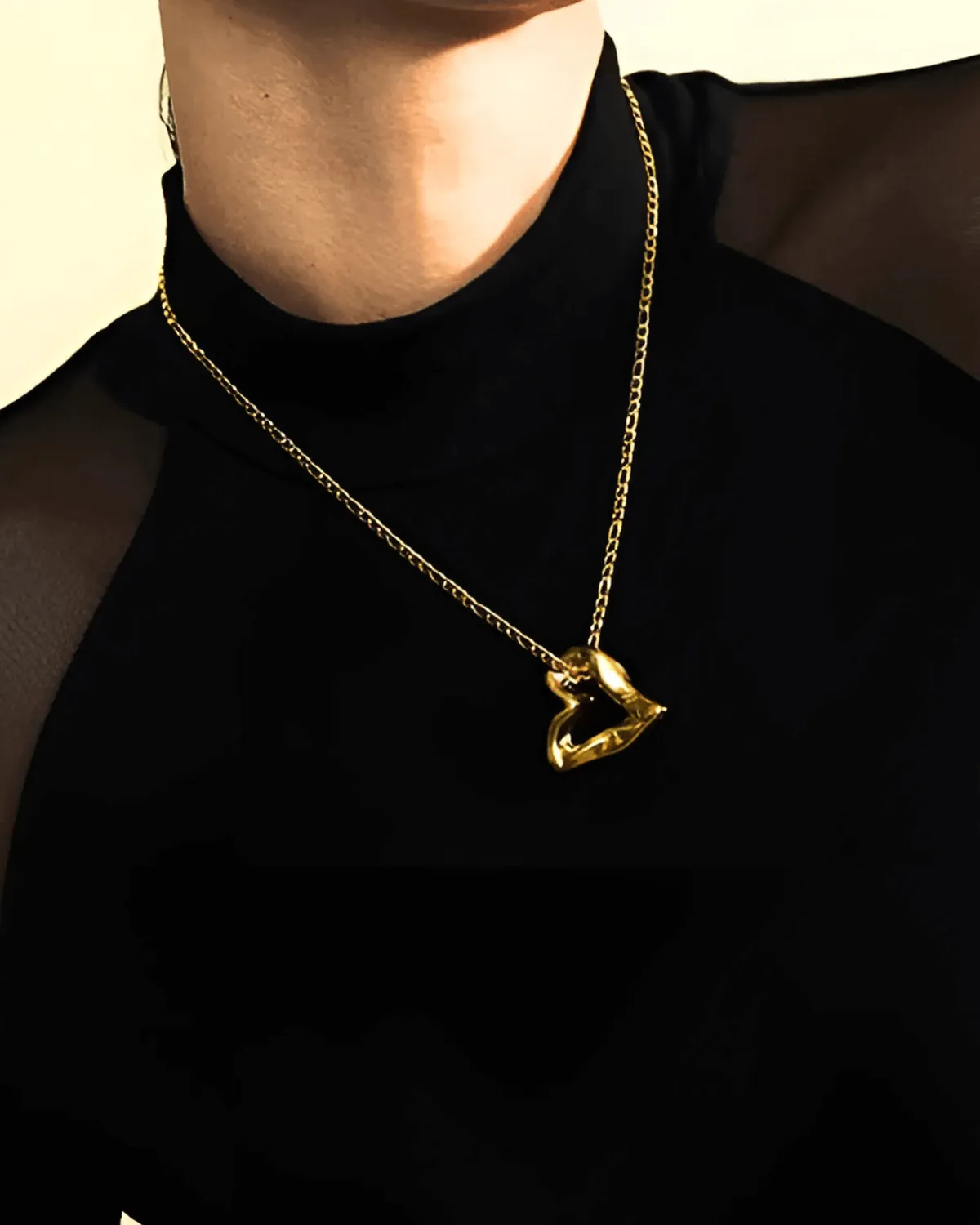 18K Gold Heart Pendant Necklace sold by Mason & Madison Co. product image thumbnail 3