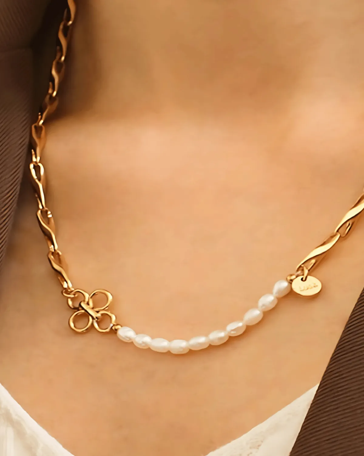 Best Trending 18K Pearl Chain Necklace Gift on Sale for Women, Lady, Mother, Wife sold by Mason & Madison Co.