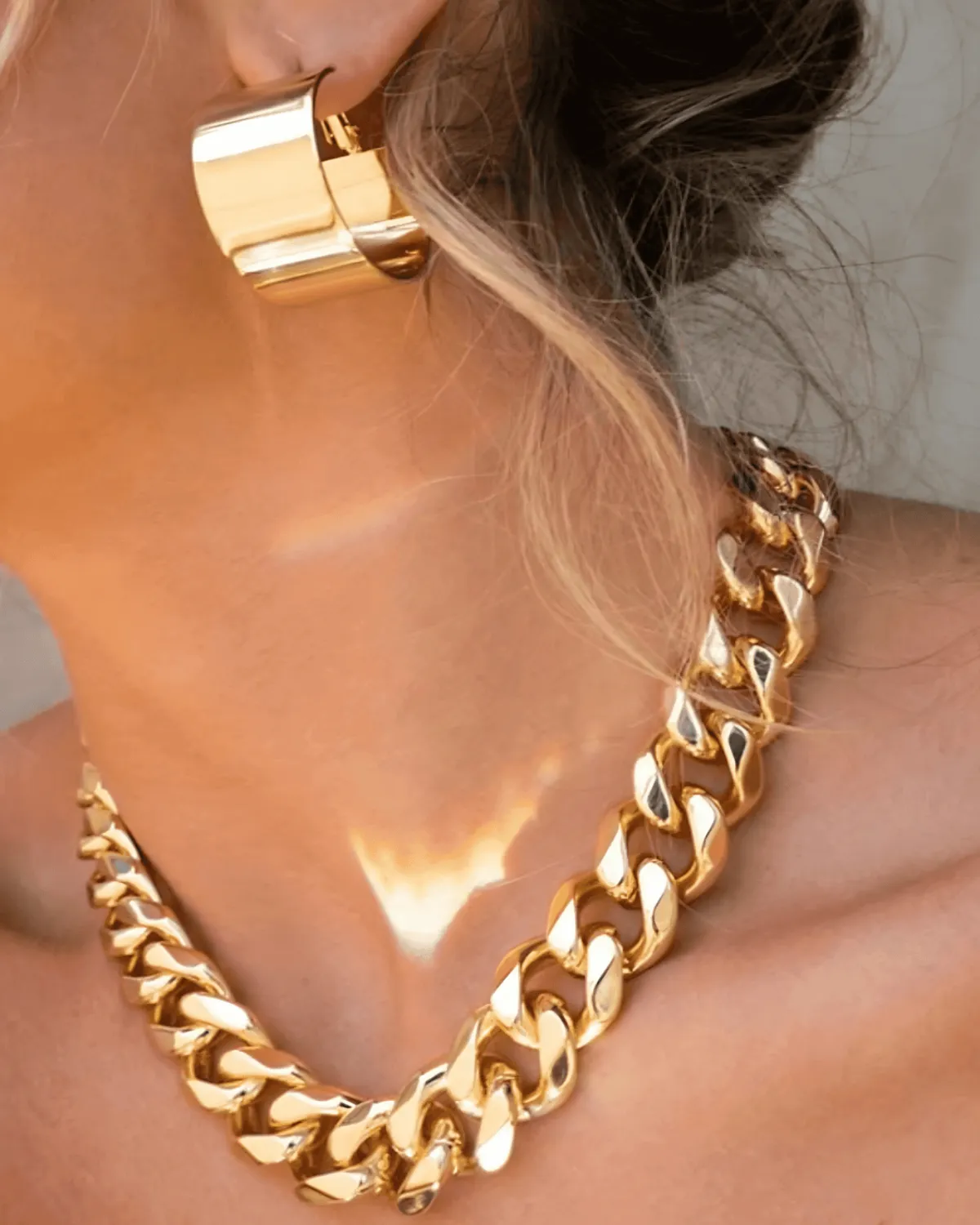 Best Trending 18K Gold Chunky Chain Necklace Gift on Sale for Women, Lady, Mother, Wife sold by Mason & Madison Co. product image thumbnail 4