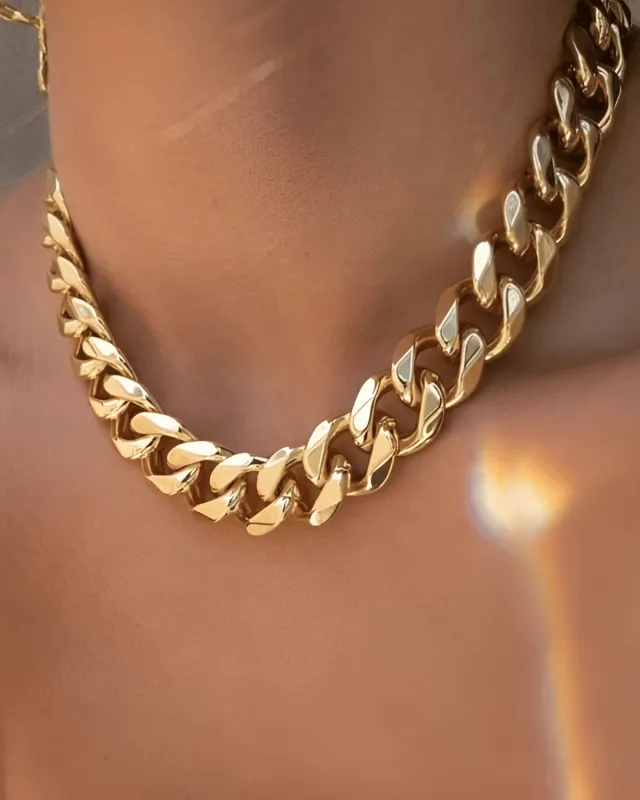 Best Trending 18K Gold Chunky Chain Necklace Gift on Sale for Women, Lady, Mother, Wife sold by Mason & Madison Co.
