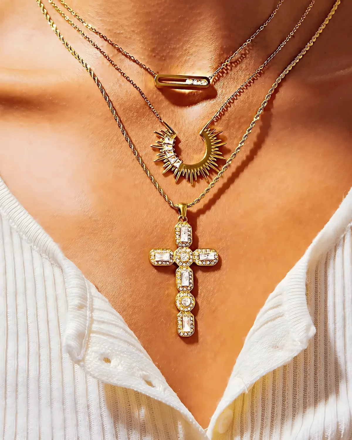 18K Gold Diamond Pendant Necklace - Move sold by Mason & Madison Co. product image thumbnail 4