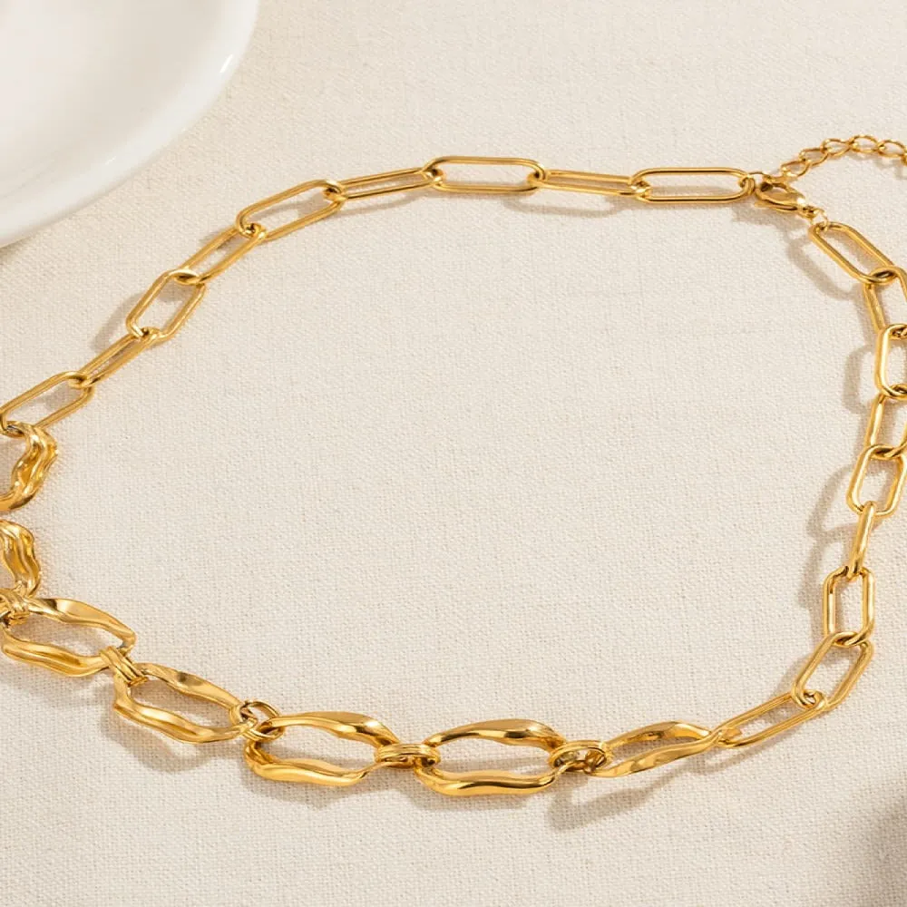 18K Gold Link Chain Necklace sold by Mason & Madison Co. product image thumbnail 4