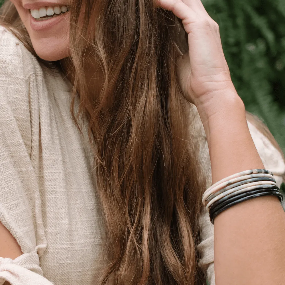 Natural Horn Bangle Set sold by Sunshine Tienda product image thumbnail 3