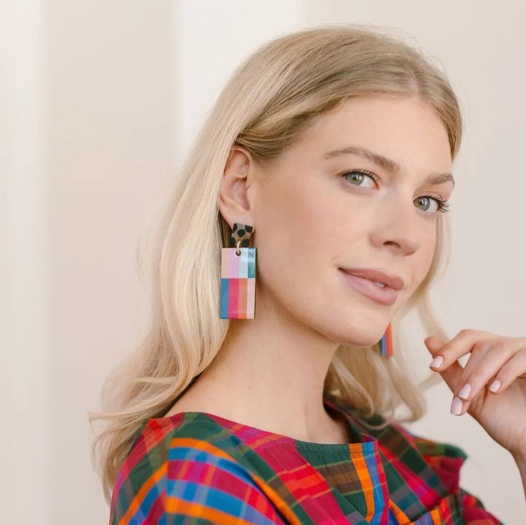 Cranberry Cabana Earrings sold by Sunshine Tienda product image thumbnail 4