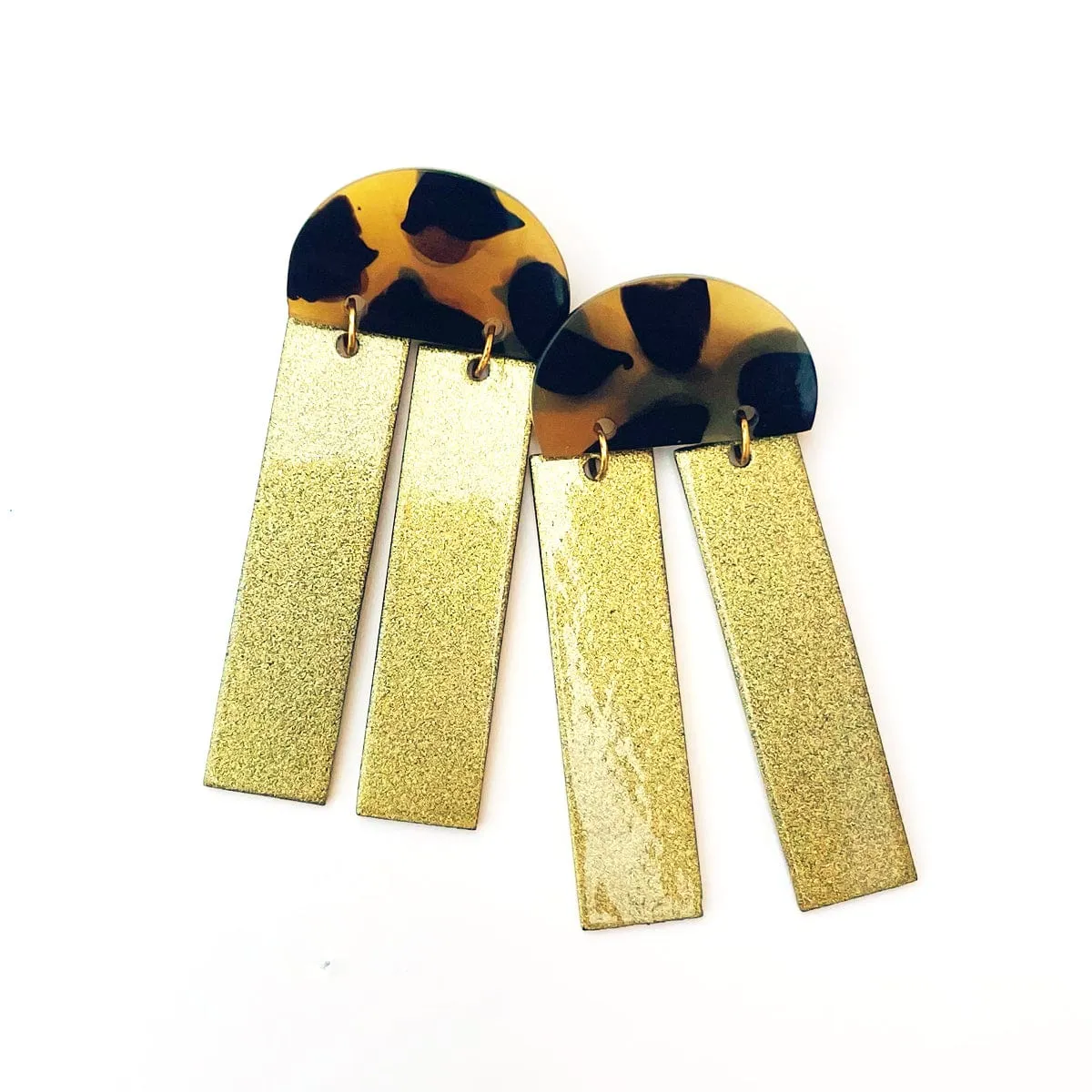 Gold Metallic Sunrise Dangle Earrings sold by Sunshine Tienda product image thumbnail 2