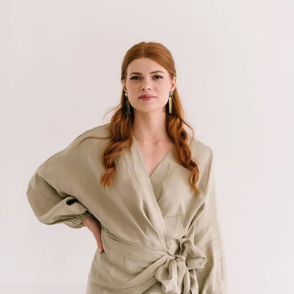 Gold Metallic Sunrise Dangle Earrings sold by Sunshine Tienda product image thumbnail 4