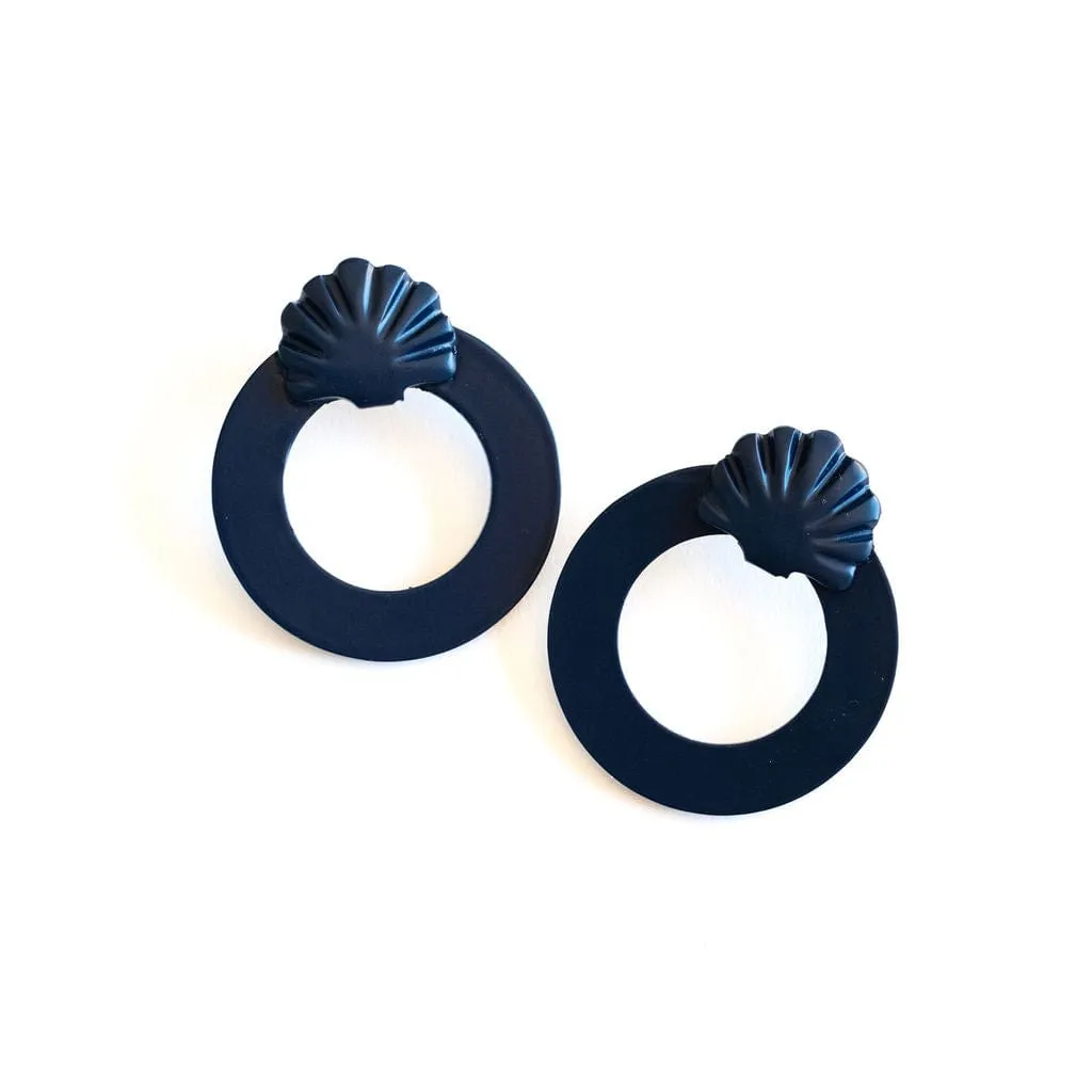 Navy Shell Double Circle Earrings sold by Sunshine Tienda product image thumbnail 2